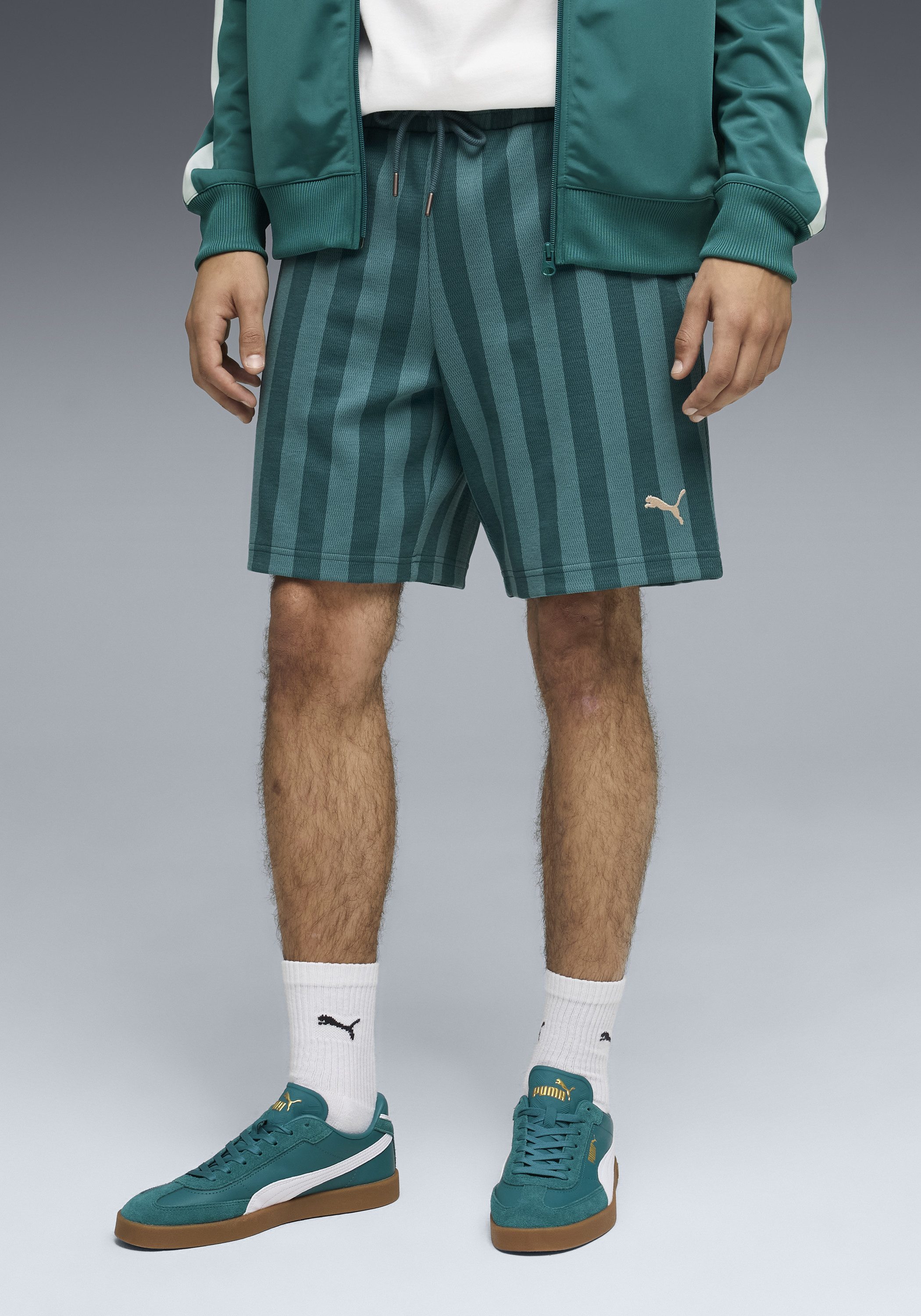 PUMA Trainingsshorts CLASS 8" SHORTS Regular Fit, mit Eingrifftaschen, spor günstig online kaufen