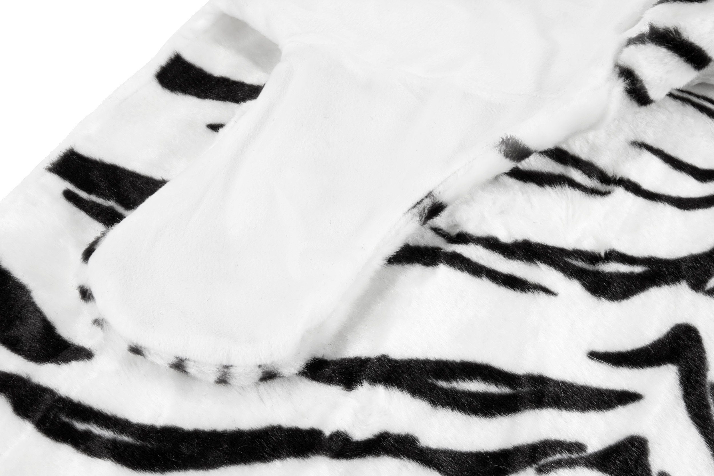 BRUBAKER Fellteppich Tigerfell Bettvorleger, Motivform, Höhe: günstig online kaufen