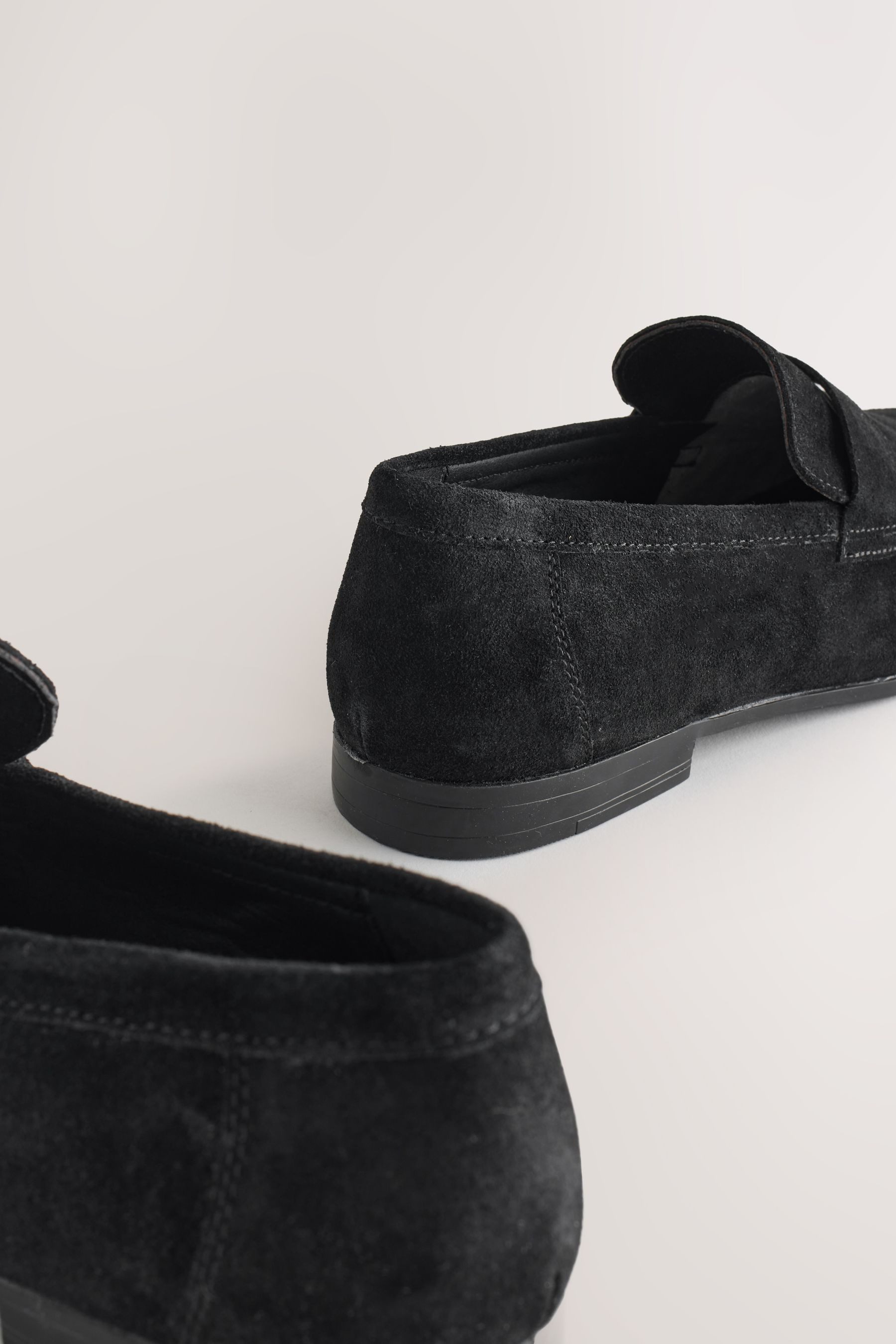 Next Veloursleder-Loafers Loafer (1-tlg)