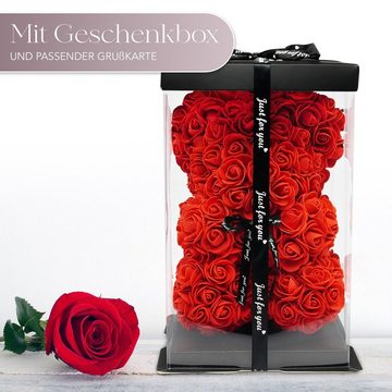 Kunstblume TRIPLE K Teddybär aus Rosen - Geburtstag, Valentinstag, Hochzeitstag - 3 Jahre haltbar - mit Rosenduft - inkl. Grußkarte und Geschenkbox, TRIPLE K