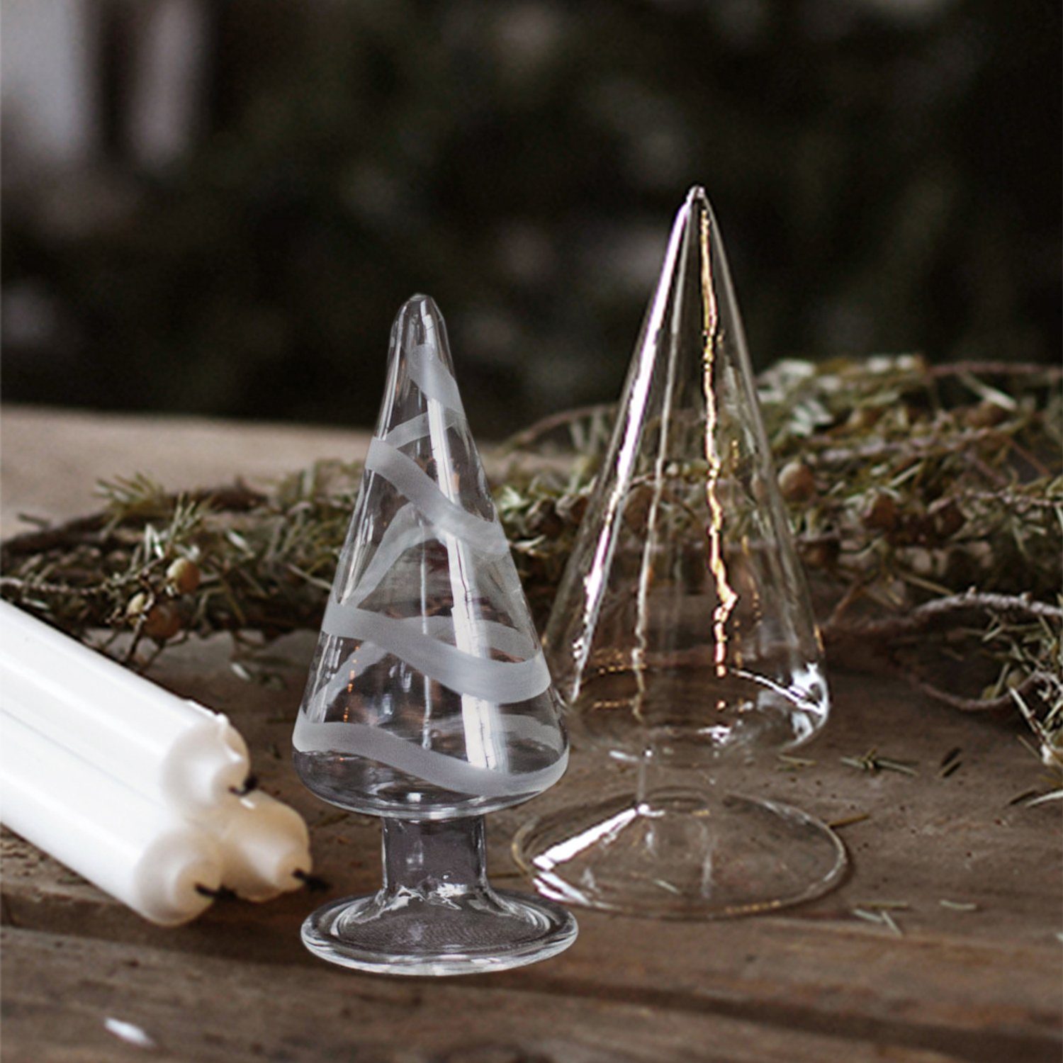 Storefactory Scandinavia Weihnachtsfigur 2er Set Tannenbaum "Granbo", Glas, transparent & milchig