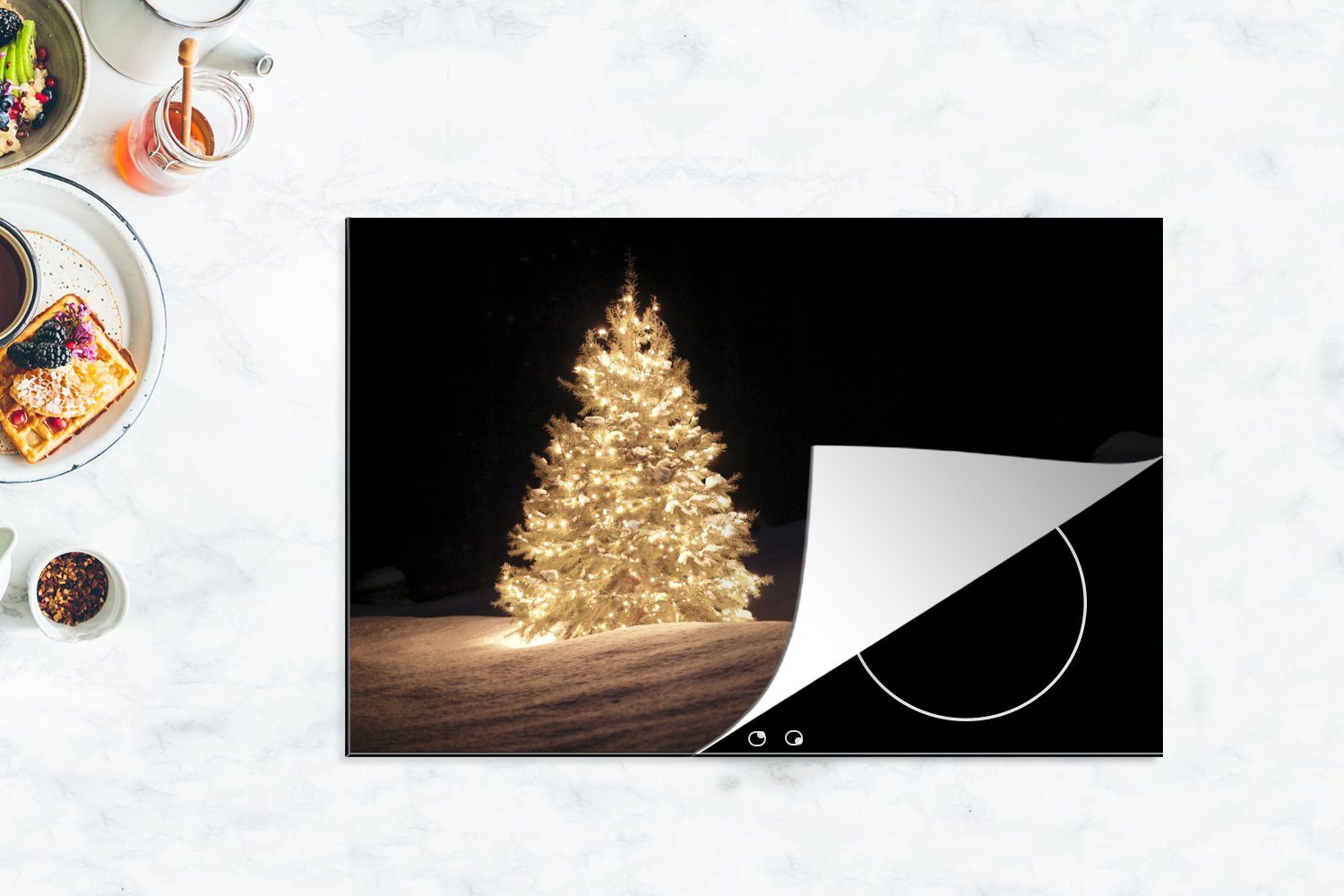 tlg), 81x52 die Nacht, Schutz Weihnachtsbaum MuchoWow Vinyl, cm, Ceranfeldabdeckung Induktionskochfeld bei küche, Ein Herdblende-/Abdeckplatte für beleuchteter (1