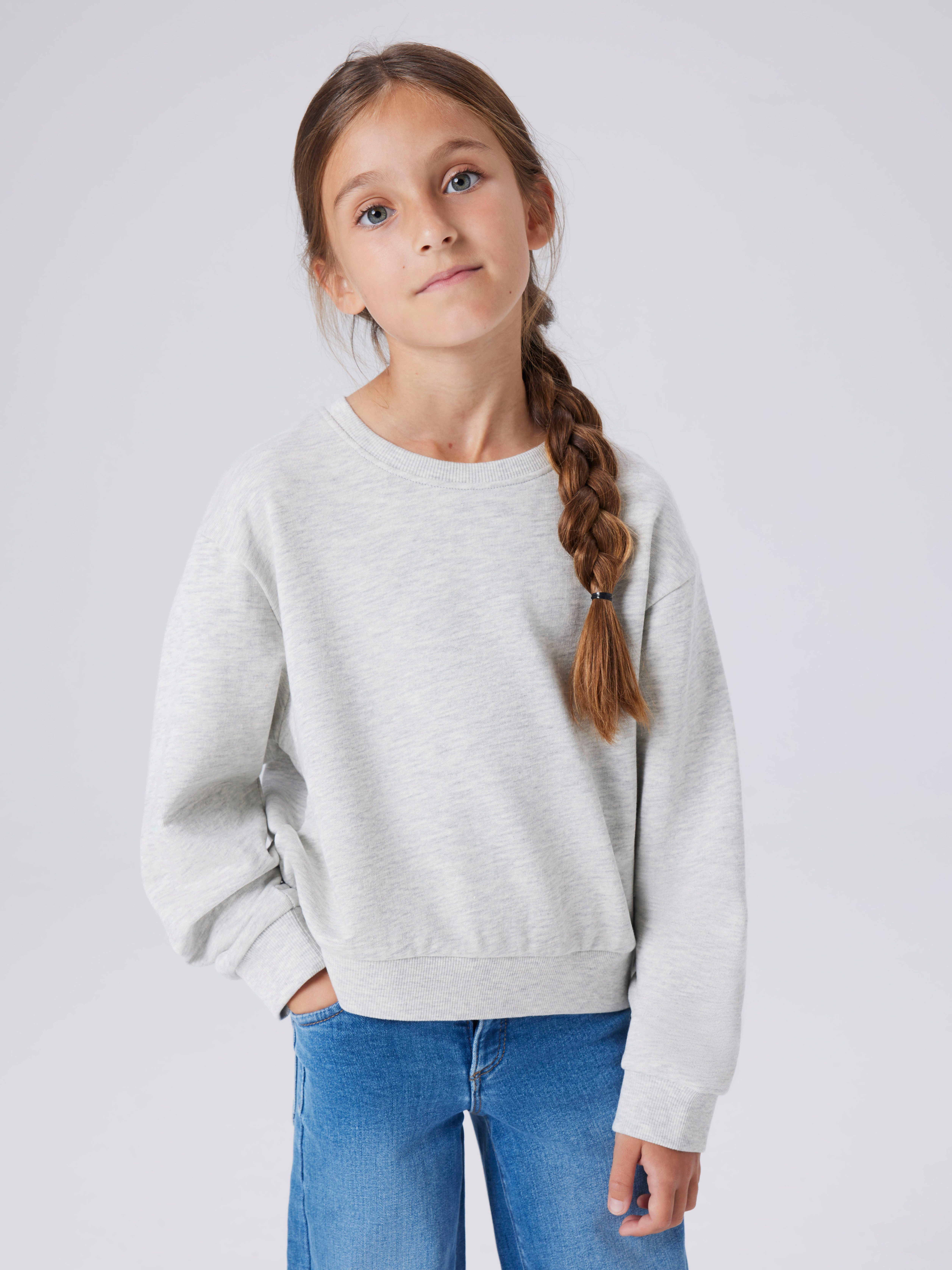 Name It Sweatshirt NKFMILLE SHORT NREG LS SWE O-NECK NOOS