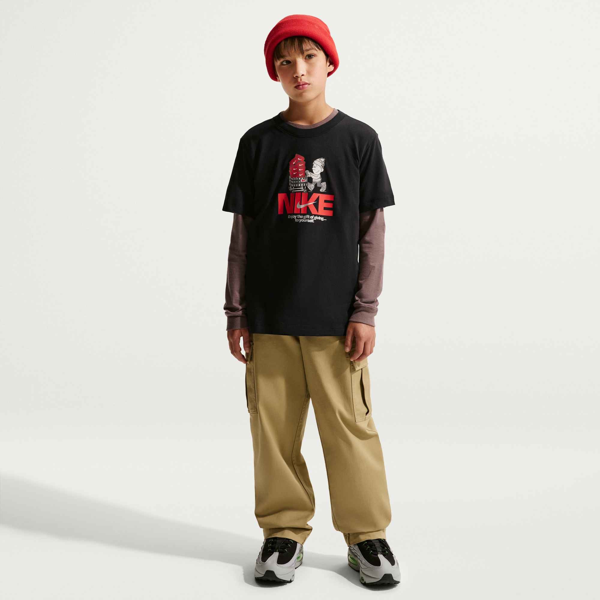 Nike Sportswear T-Shirt K NSW TEE GIFT GIVING Für Kinder und Jugendliche