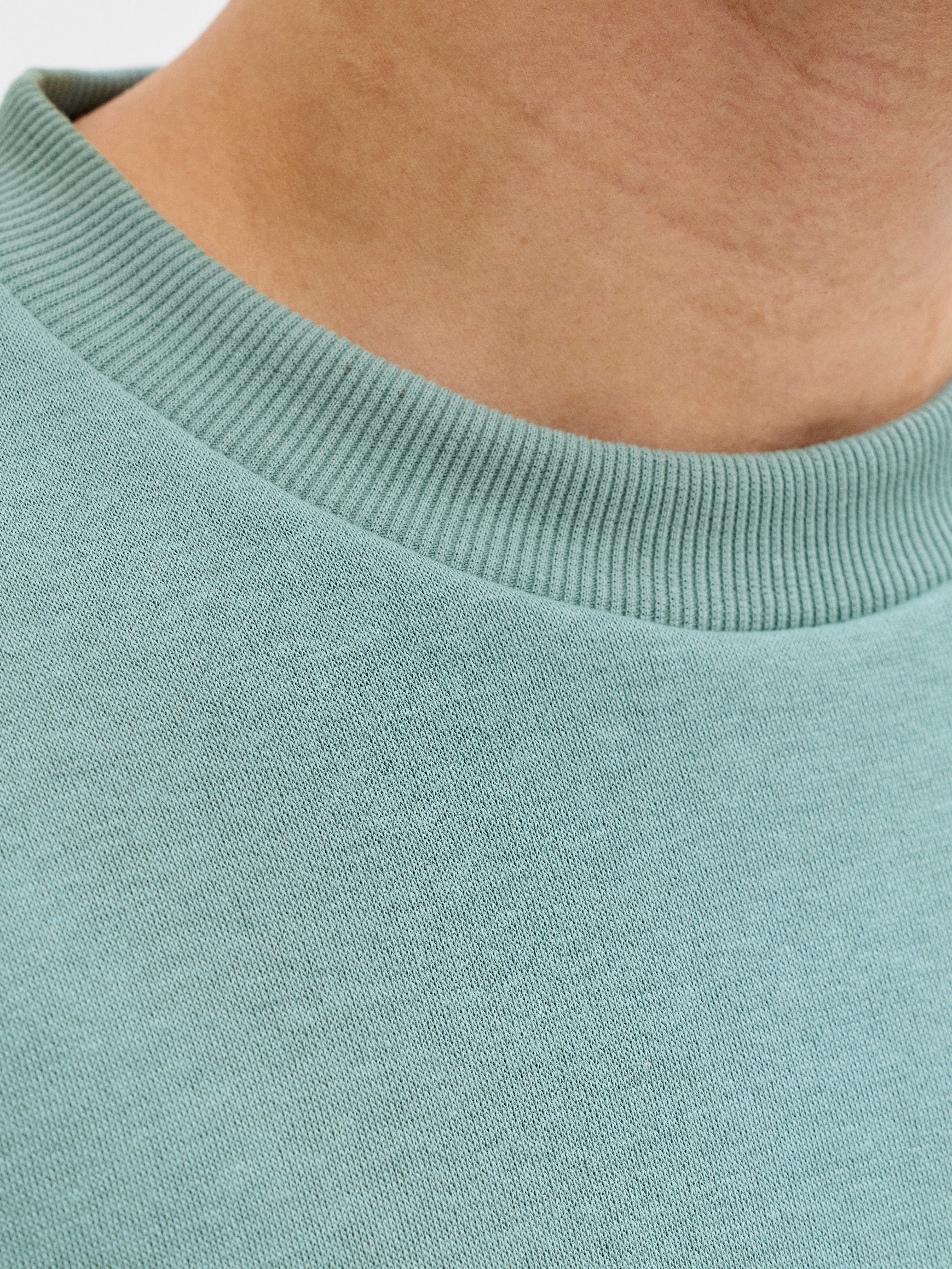 Jack & Jones Sweatshirt JJEBRADLEY mit Rippbündchen für Alltag und Freizeit Materialmix, relaxed fit