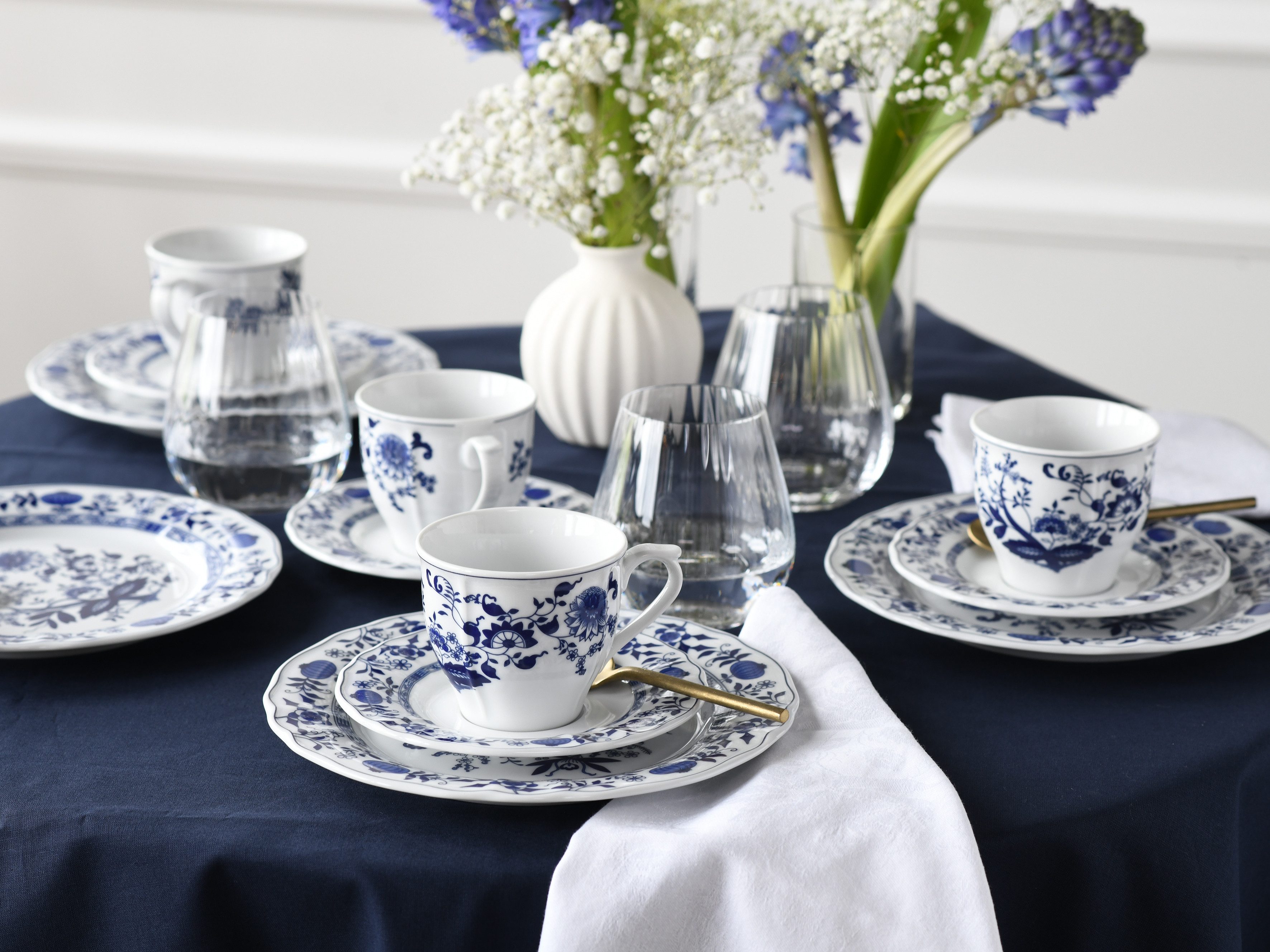 CreaTable Kaffeeservice Flora Zwiebelmuster, Kaffee-Service 18 tlg (18-tlg), 6 Personen, Porzellan, Nostalgisch, Vintage