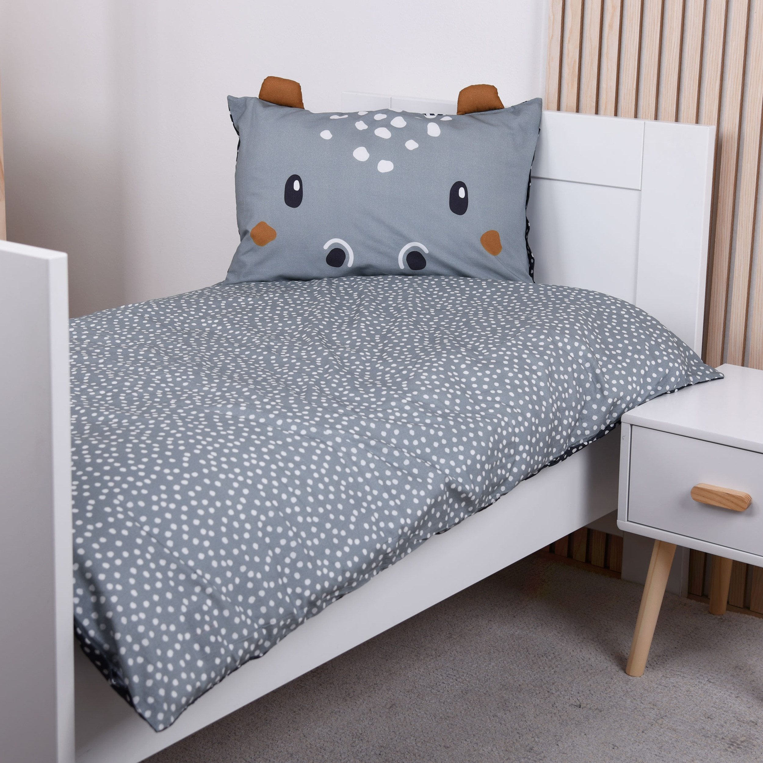 Familando Kinderbettwäsche "Happy Hippo" Nilpferd Blau günstig online kaufen
