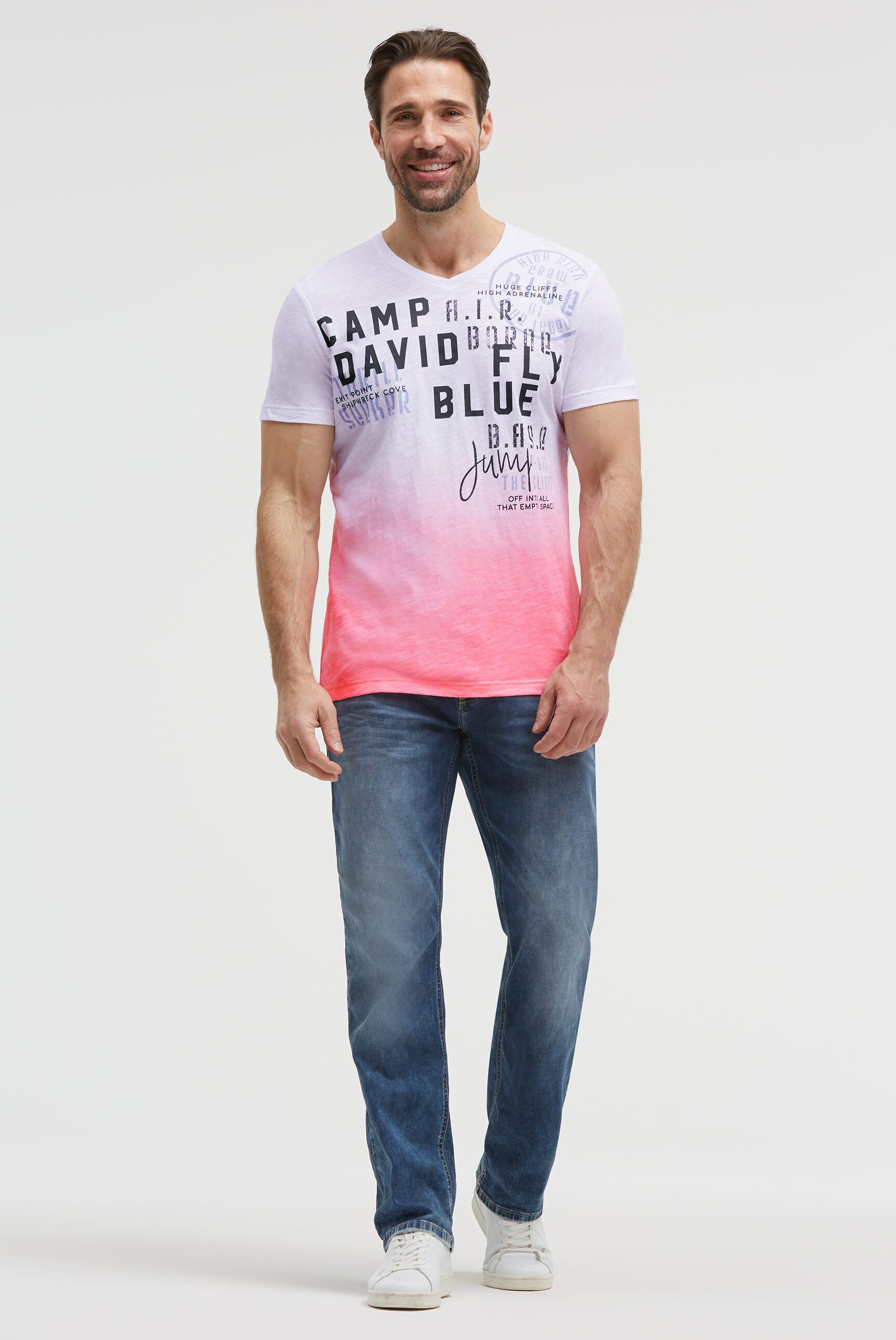 CAMP DAVID V-Shirt mit maskulinem V-Ausschnitt