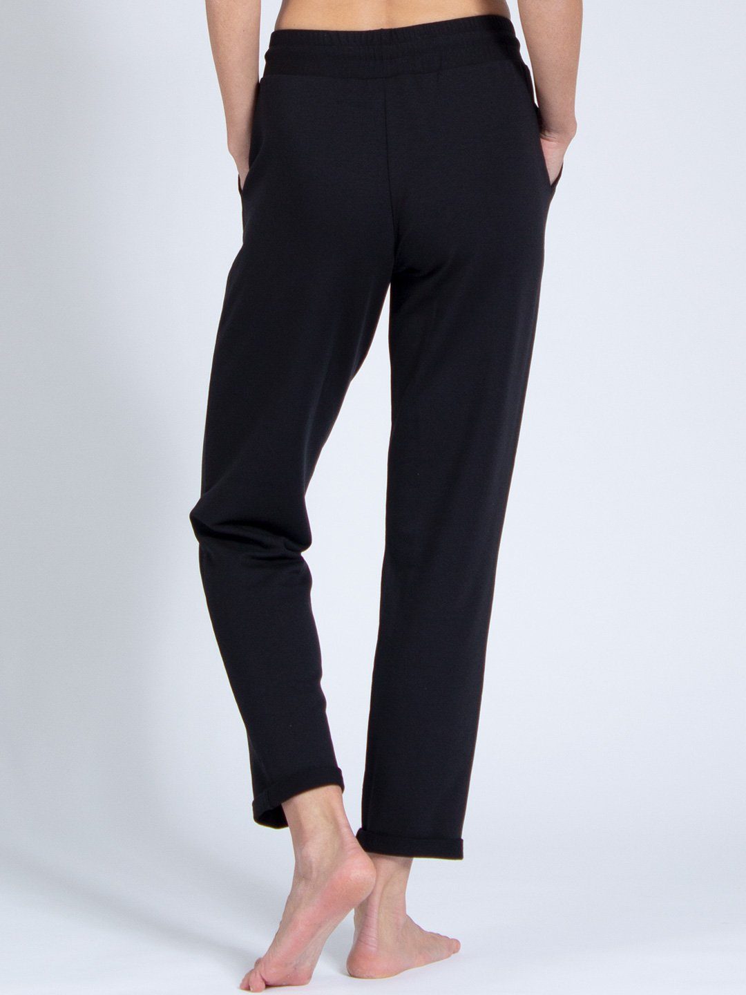 Mela Naturmaterial weichem schwarz aus Magadi Yogahose