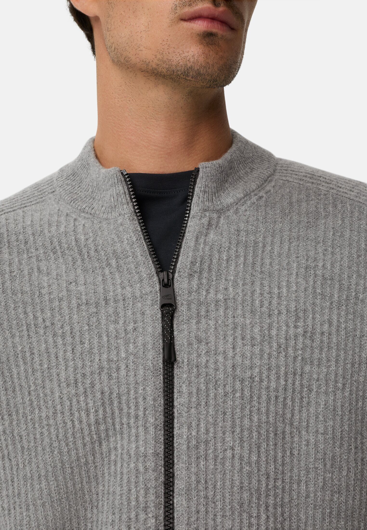 camel active Strickjacke aus reiner Lammwolle Langarm Stehkragen