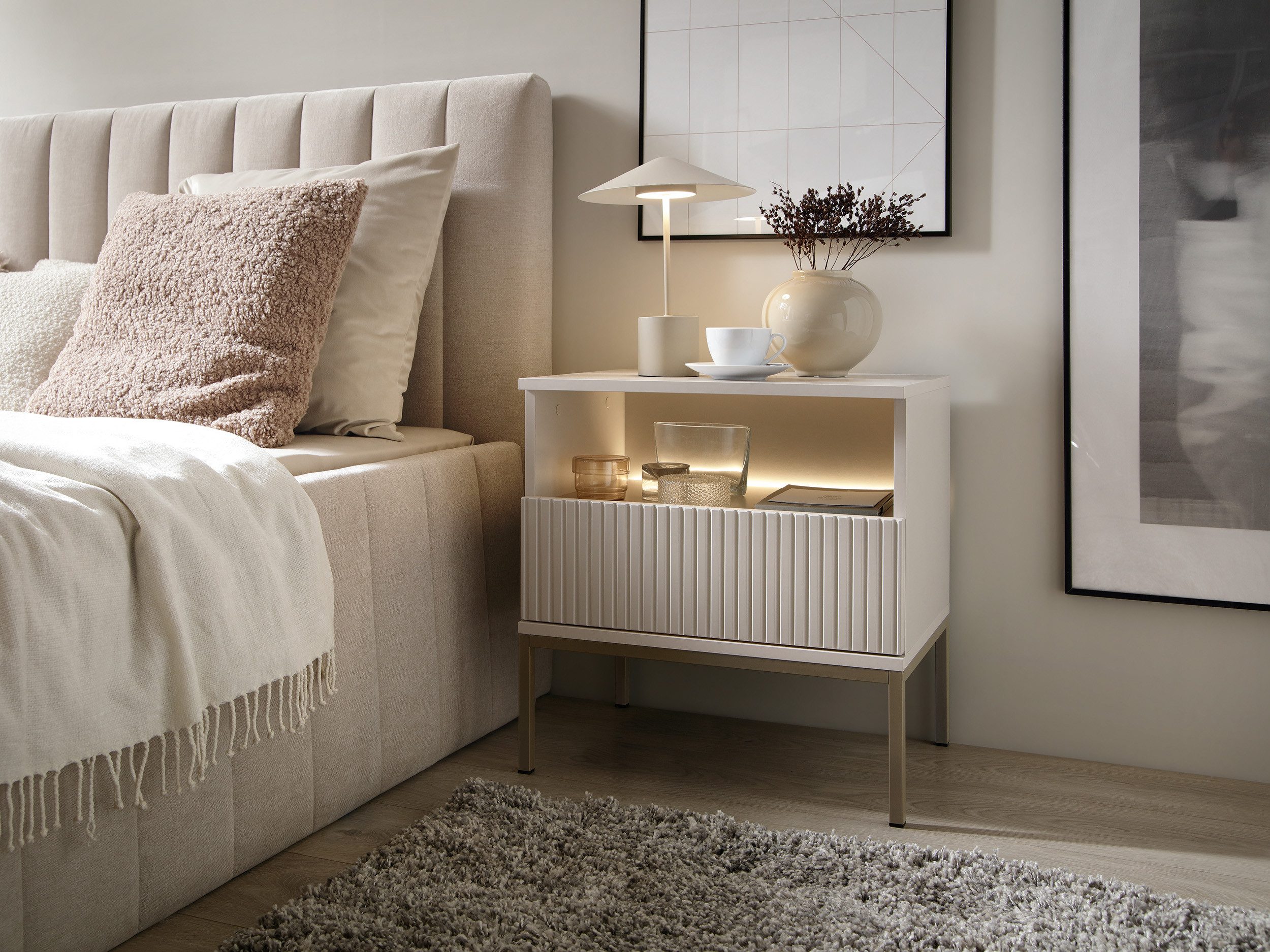 yourhouse24 Nachttisch Sento S-54 mit Beleuchtung günstig online kaufen