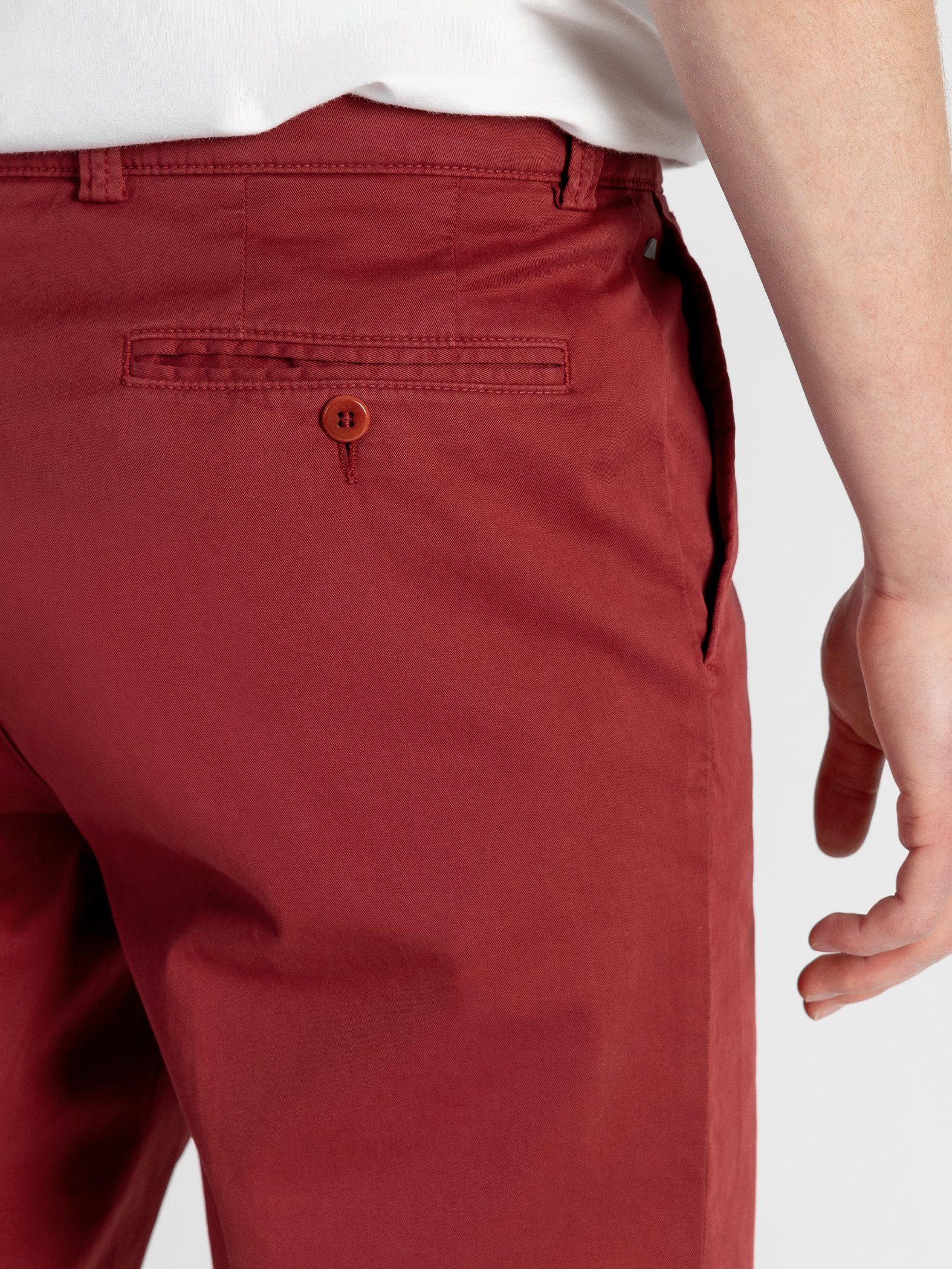 elastischem Shorts Shorts mit Rot Farbauswahl, TwoMates Bund, GOTS-zertifiziert