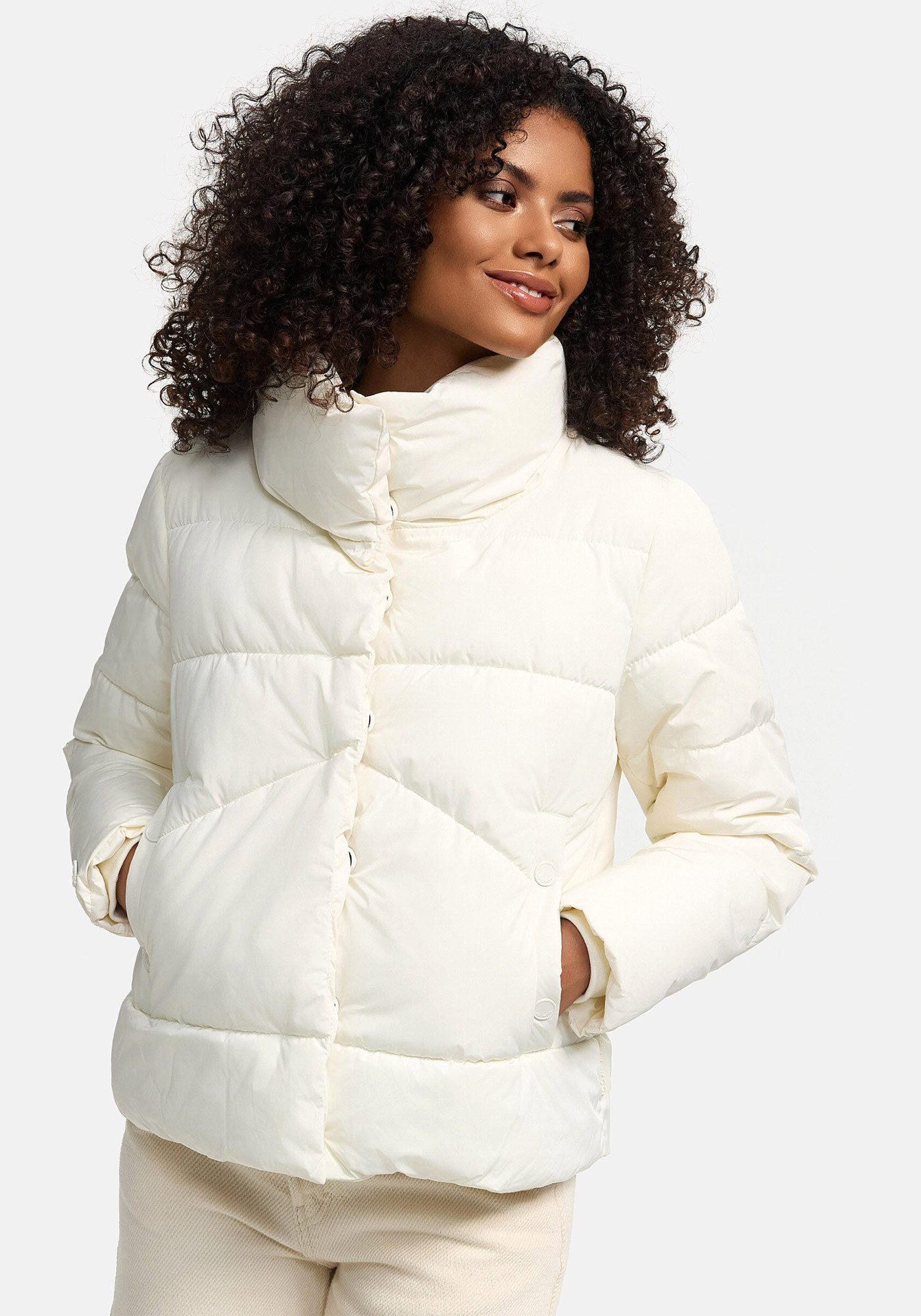 Marikoo Winterjacke Jalliaa mit schönem Steppdesign