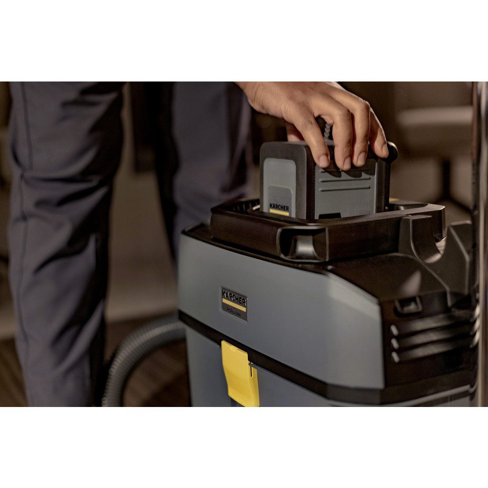 Kärcher Professional Nass-Trocken-Sauger Kärcher Professional T 10/1 Bp Adv 1.527-350.0 Akku-Sauger 500 W 10 l, 500.00 W