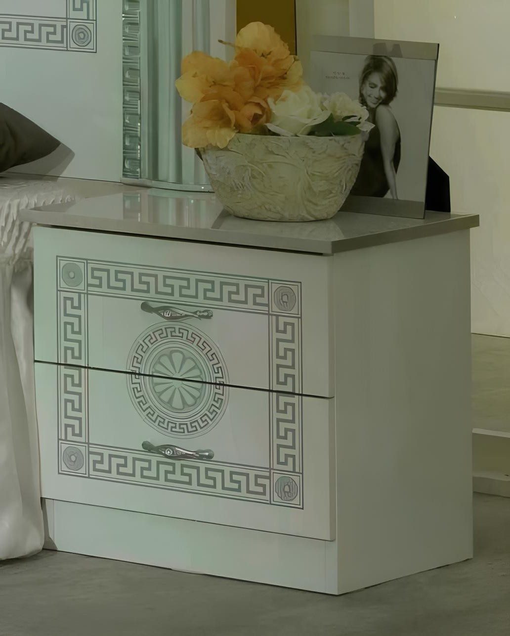 Xlmoebel Nachttisch Holztisch Konsolen im Landhausstil, Made in Italy, Made in Europa