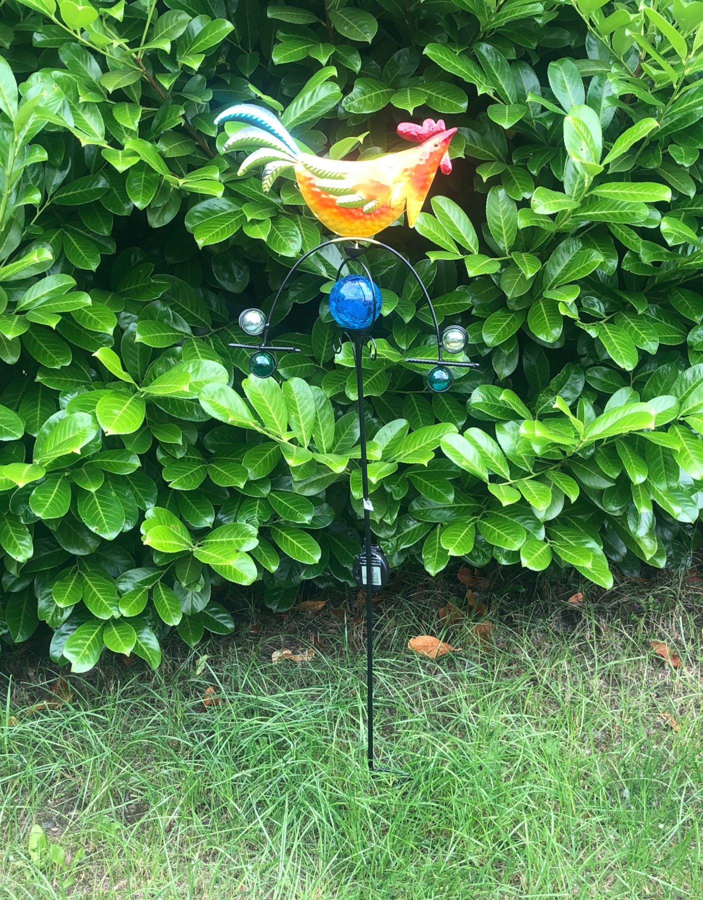 BURI Gartenleuchte Solar Wetterhahn bunt mit Dekokugel leuchtend Windspiel Beetstecker