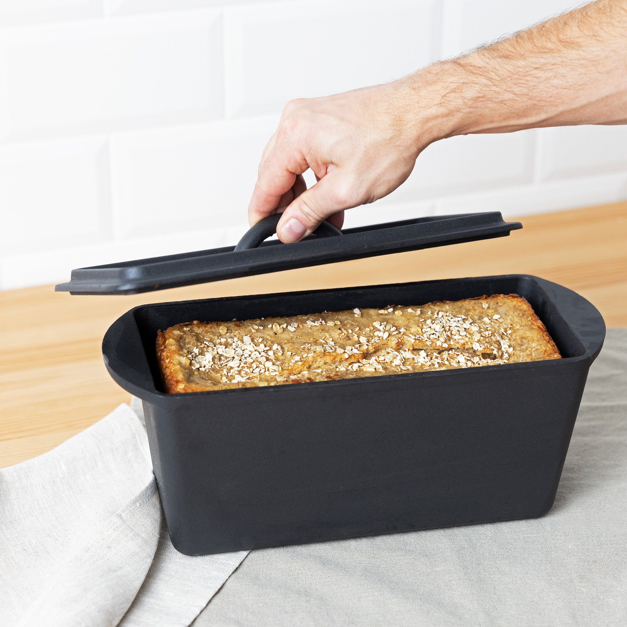 Navaris Brotbackform Gusseisen Brotbackform mit - 34x13,5x17cm Dutch - Schwarz Oven Deckel