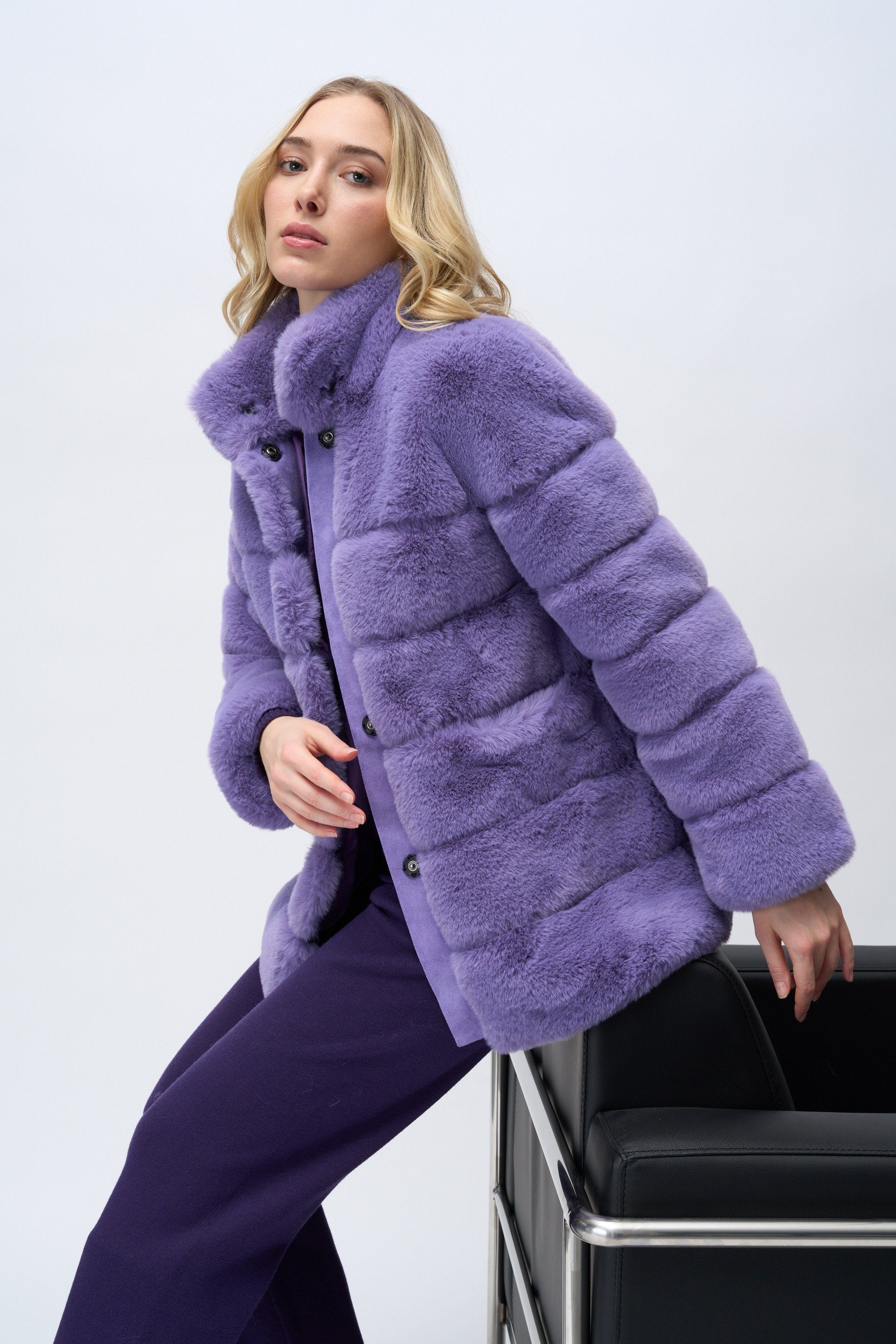 Antonio Cavosi Winterjacke hochwertiger Web-Pelz Mantel in lila