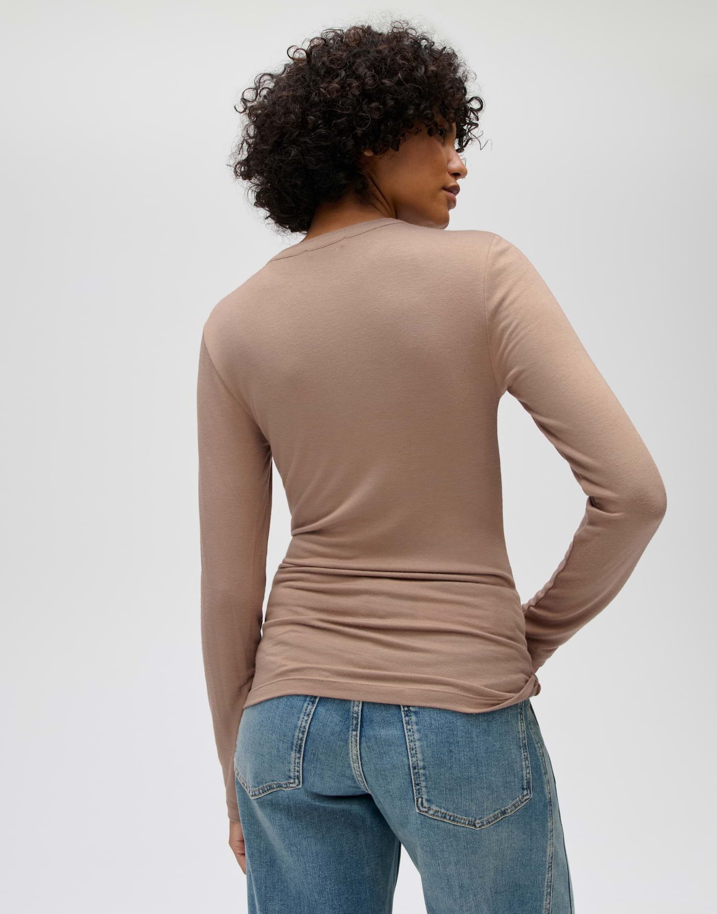 OPUS Langarmshirt Sifa aus weichem Jersey Gerader Schnitt mit Rundhals für cleane Layerings – Bild 3 von 5