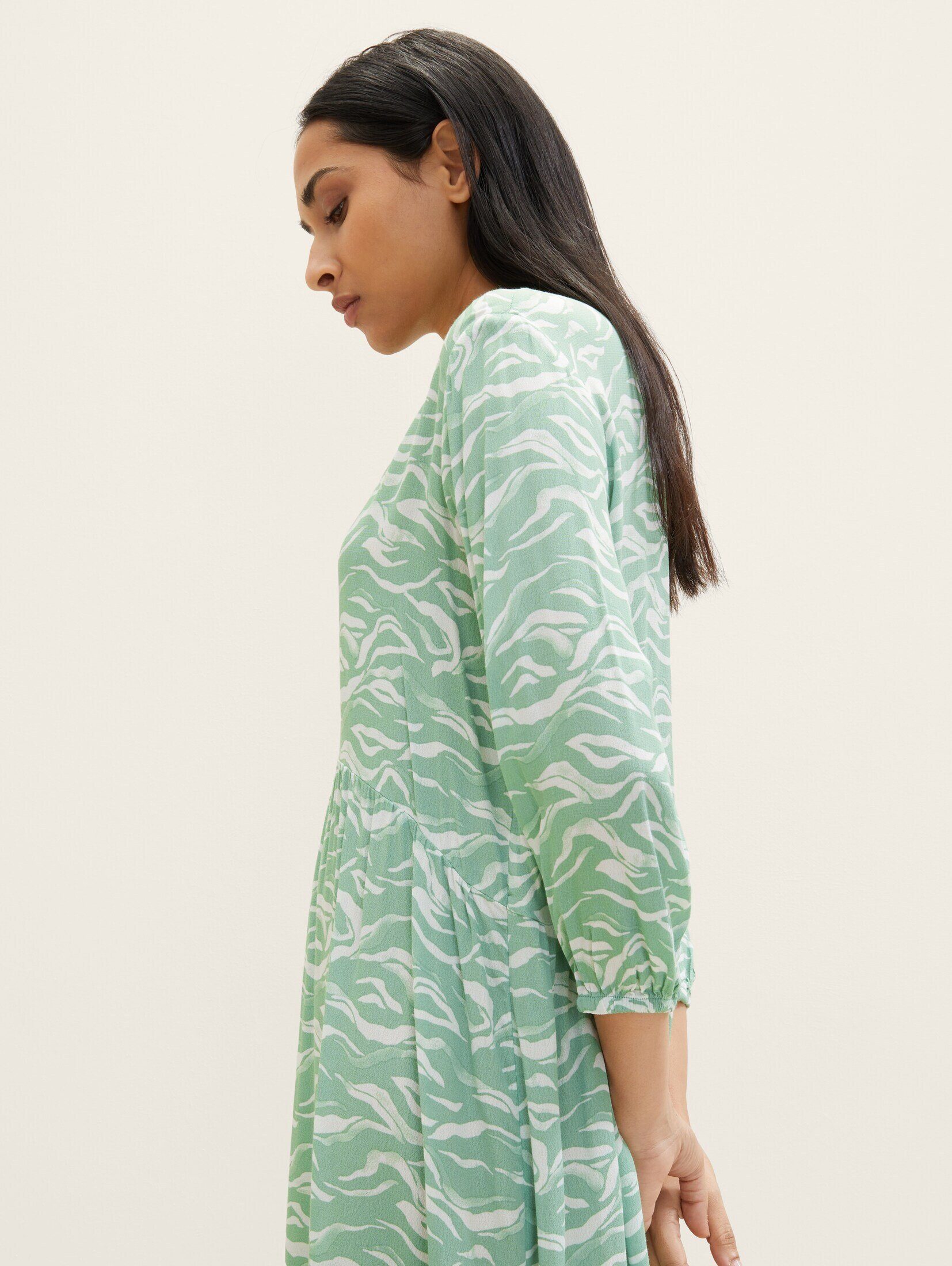 Kleid Allover-Print small Jerseykleid wavy green mit TOM TAILOR design