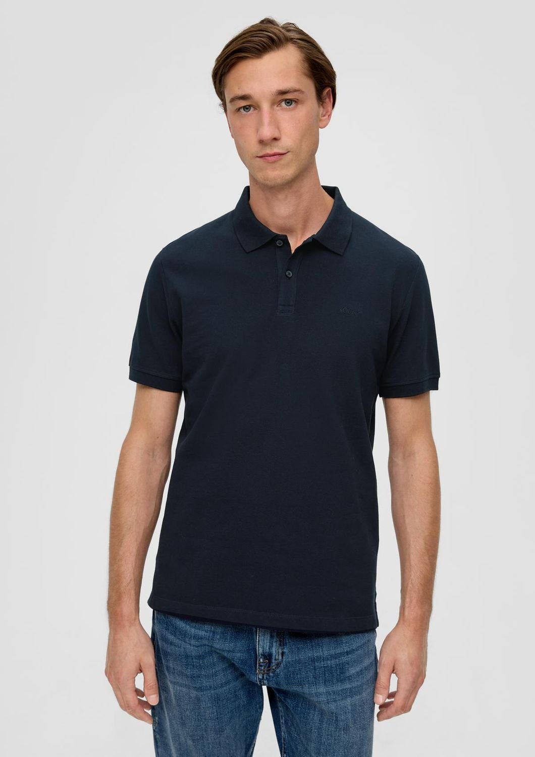 s.Oliver Poloshirt Basic (1-tlg) Piqué, Kragen, Knöpfe, Logo-Stickeri