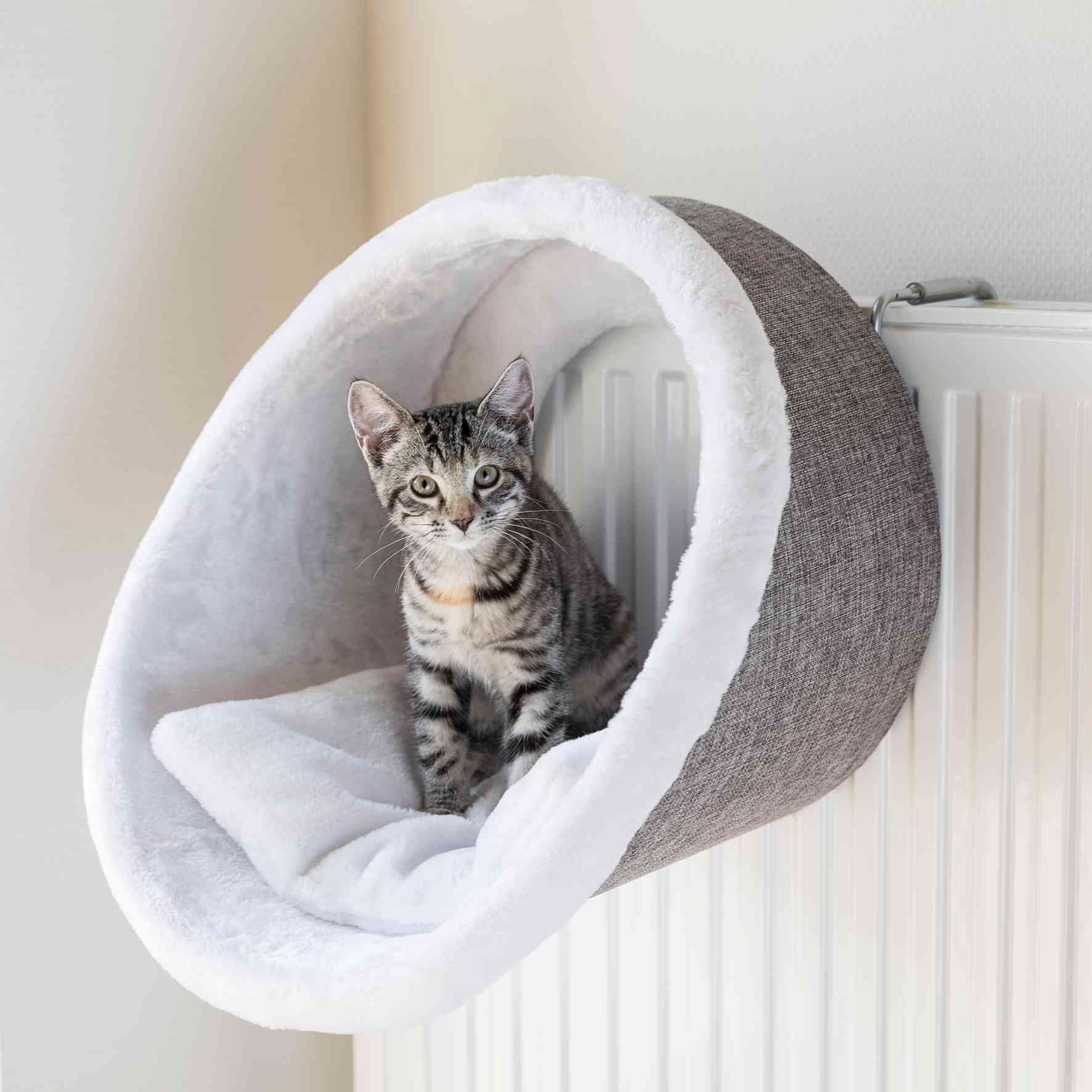 Thumbnail - TRIXIE Katzen-Hängematte Trixie Kuschelhöhle für Heizkörper