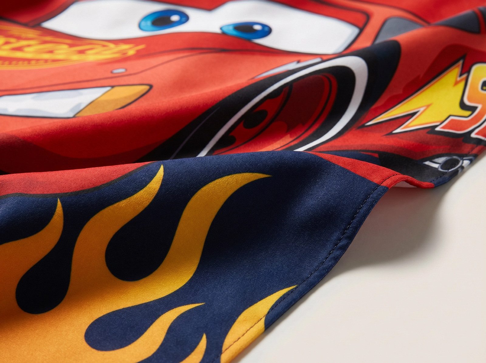 Disney Strandtuch Disney Card Lightning McQueen Strandtuch Handtuch Badetuch XL 70x140 c, (1-St), 70x140 cm