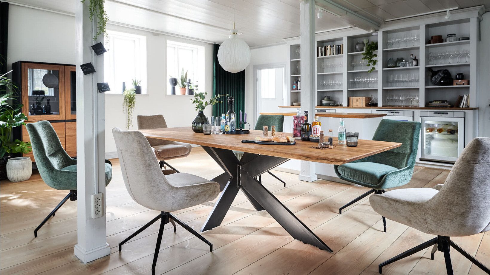 Bodahl Esstisch Extreme, Breite 190-260 cm, Tiefe 95-110 cm, Wildeiche massiv