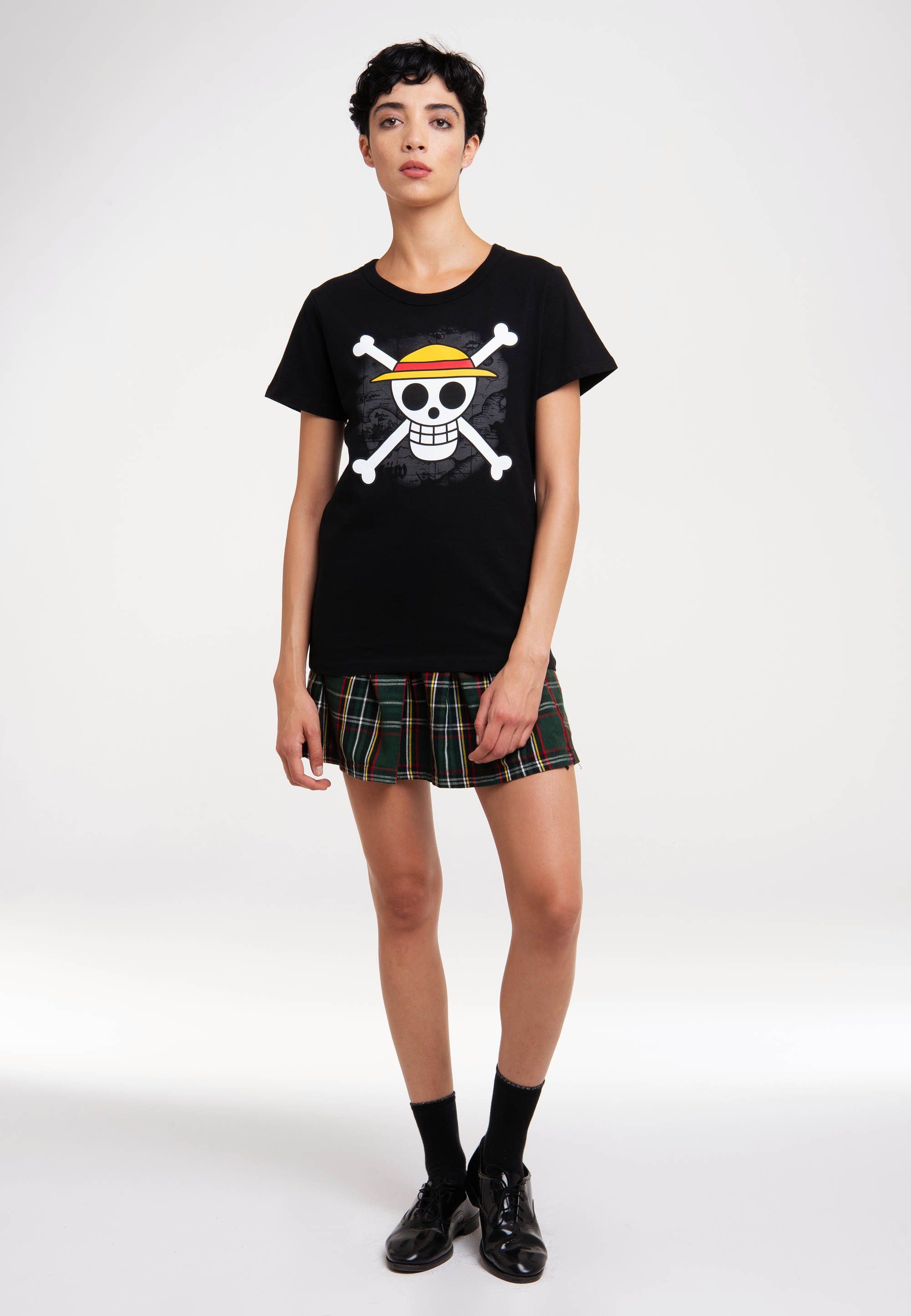 LOGOSHIRT T-Shirt One Piece - Skull mit lizenziertem Print