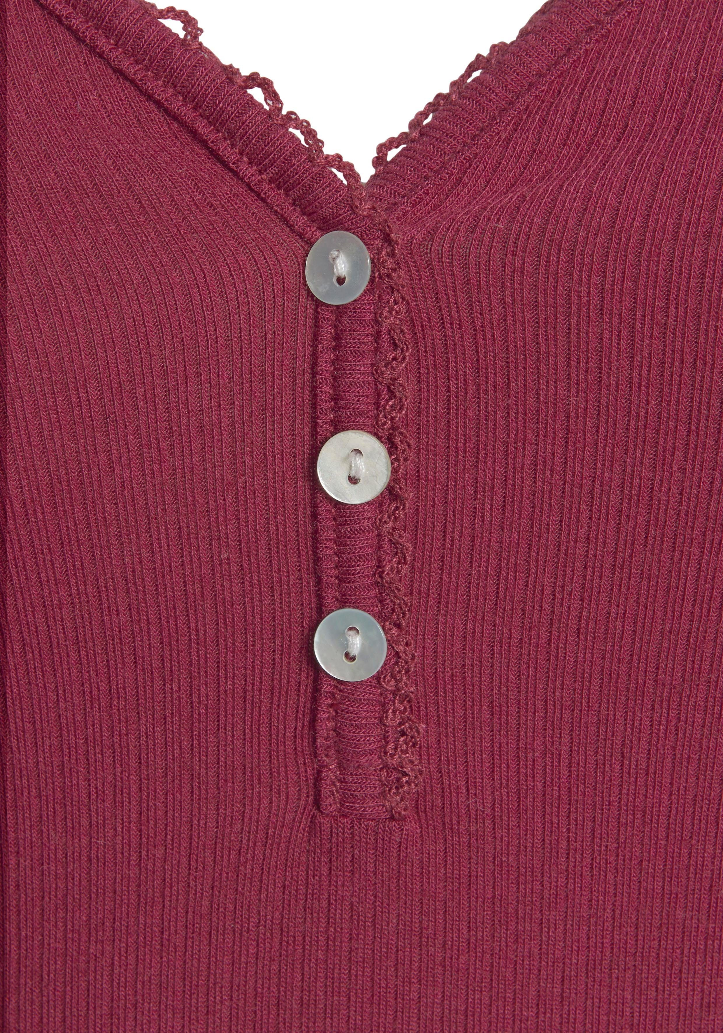 s.Oliver Langarmshirt aus geripptem Stoff mit Zier-Knopfleiste bordeaux