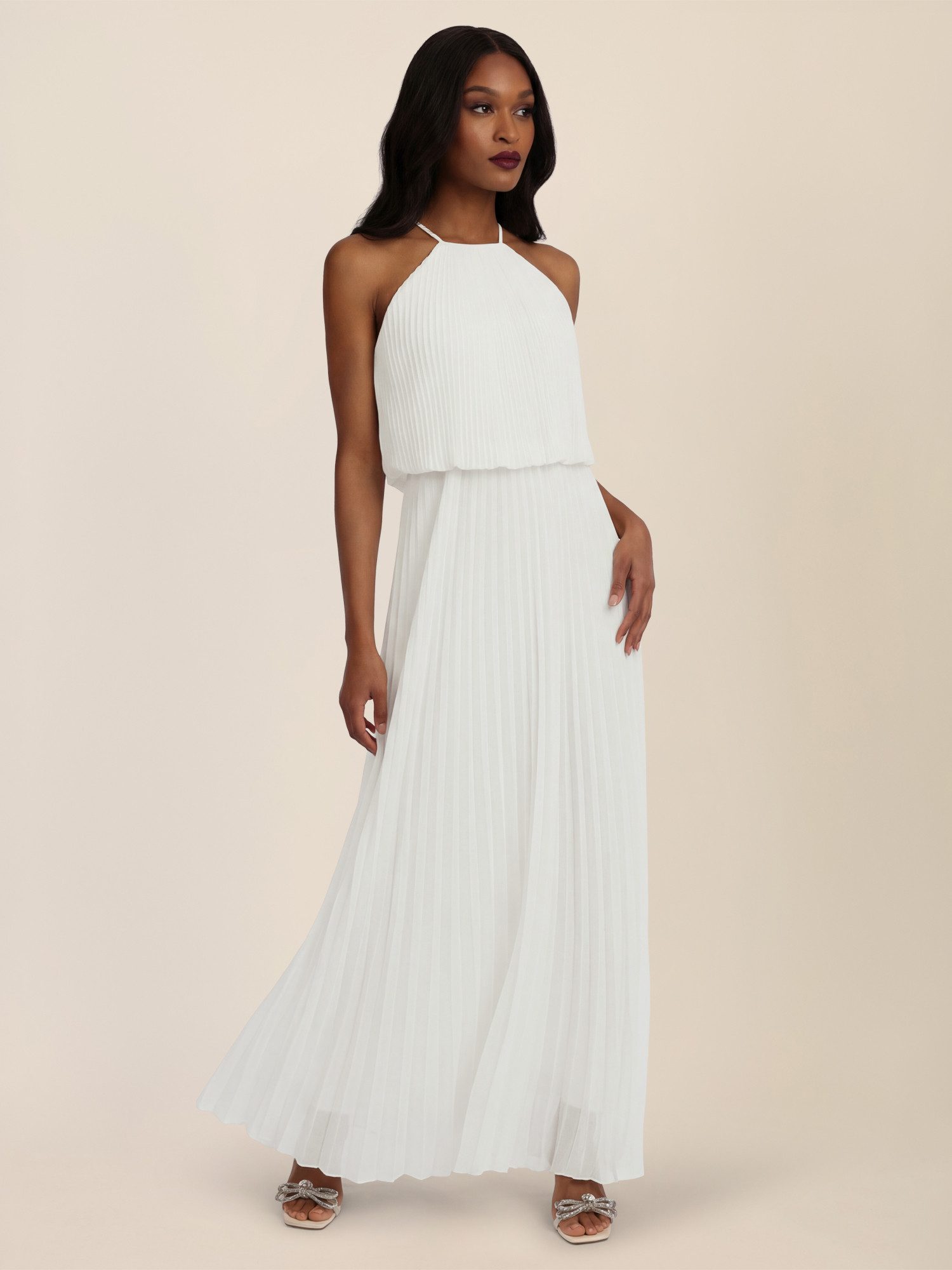 Apart Chiffonkleid mit Neckholder