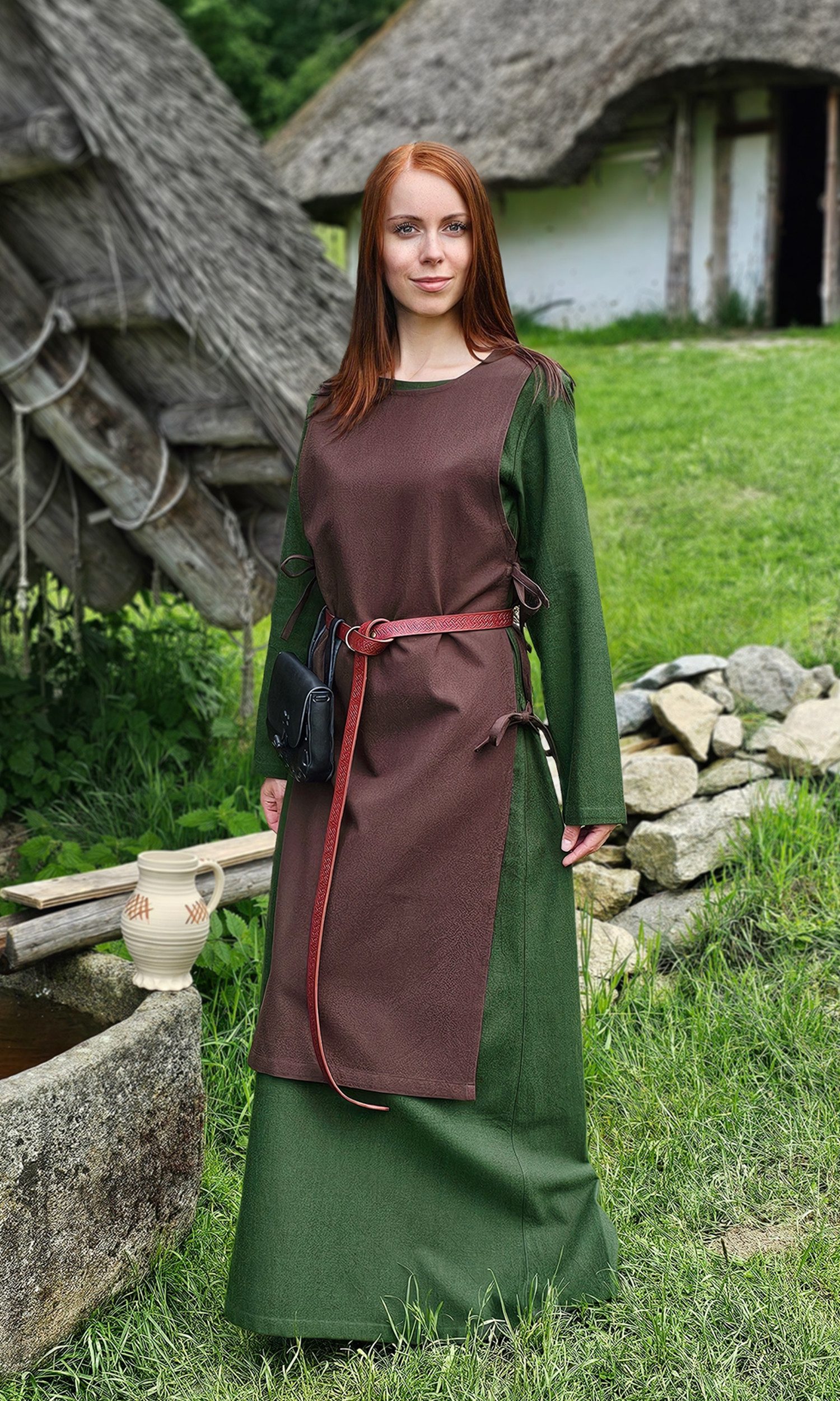 Vehi Mercatus Burgfräulein-Kostüm Klassisches Wikinger Überkleid braun "Lyk günstig online kaufen