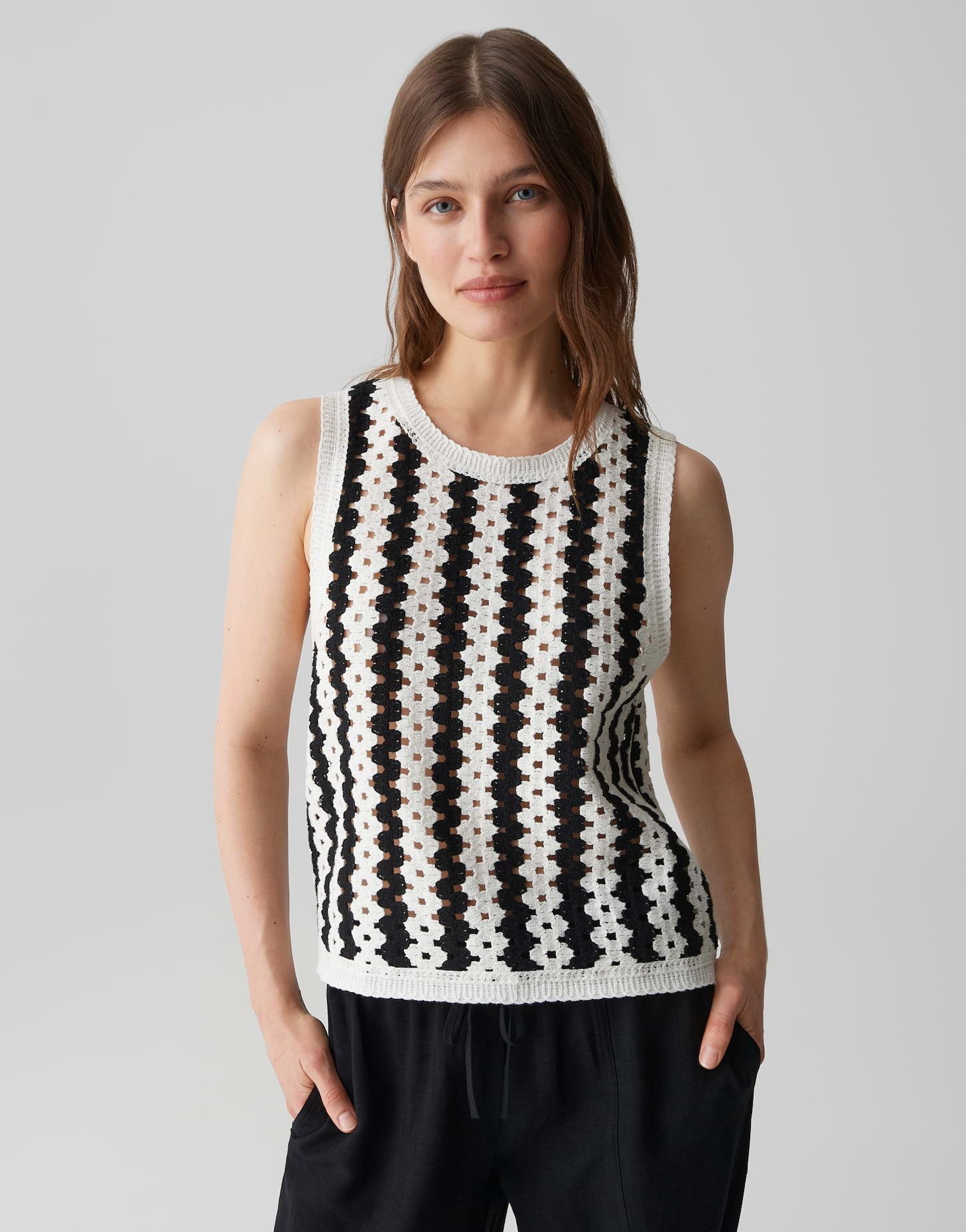 OPUS Kurzarmshirt Ifama aus Jersey mit Strickoptik Ärmellos geschnitten für sommerliche Looks