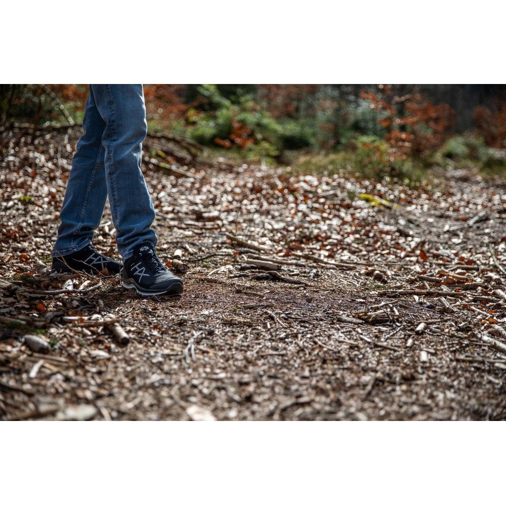 haix BLACK EAGLE Adventure 3.0 GTX Low Schwarz-Silber Wanderschuh Outdoorschuh wasserdicht durch GORE-TEX®