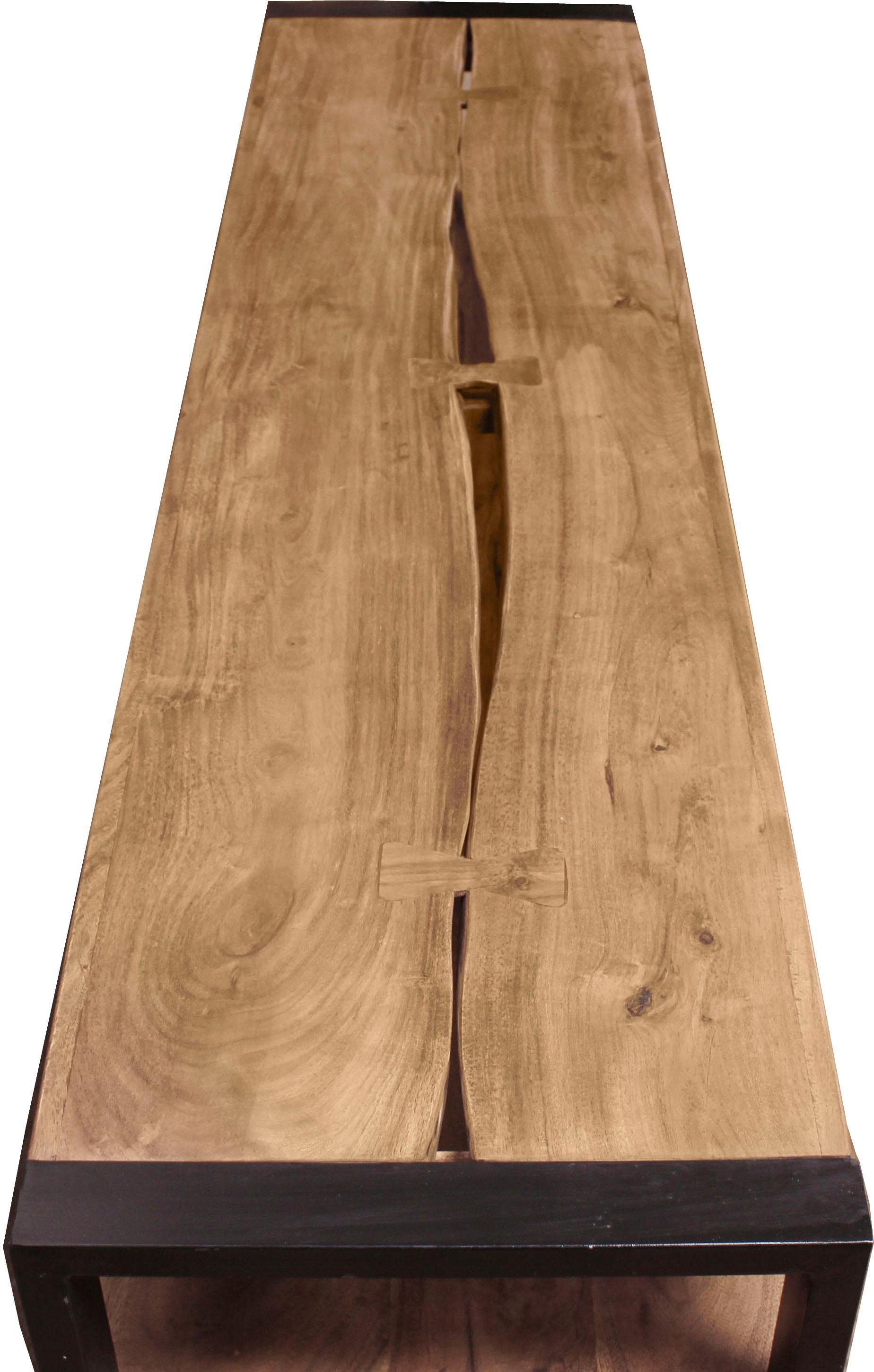 SIT Lowboard Live Edge, aus Akazienholz, mit markanten Baumkanten in der Front