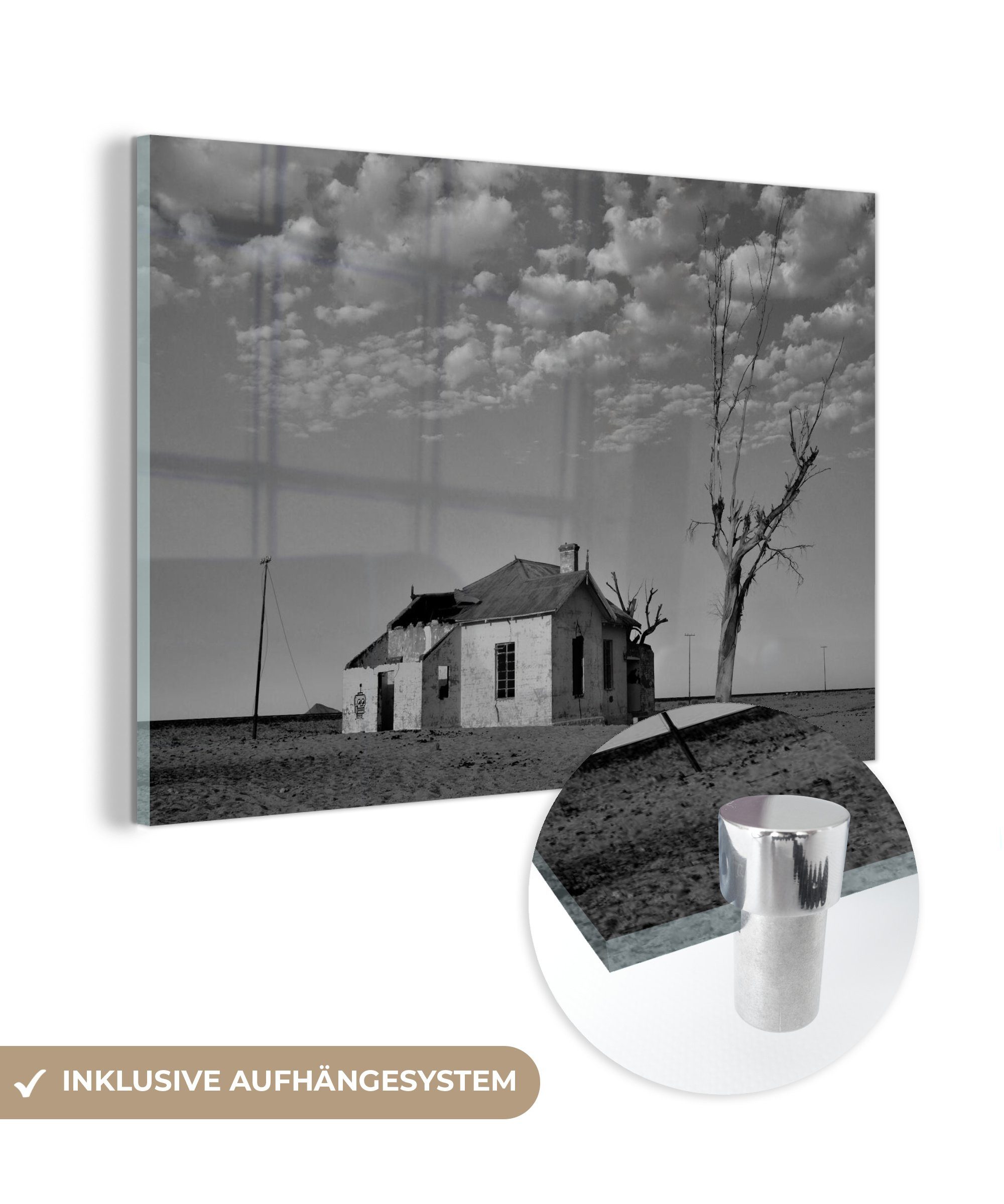 MuchoWow Acrylglasbild Verlassenes Gebäude in Namibia in Afrika - schwarz und weiß, (1 St), Acrylglasbilder Wohnzimmer & Schlafzimmer