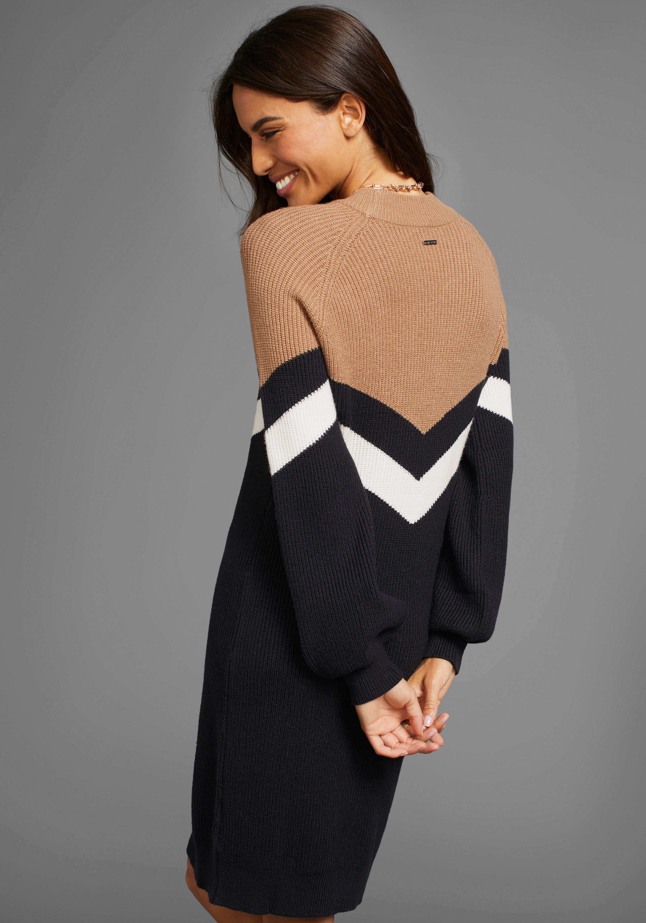 Laura Scott Strickkleid mit Streifenmuster aus weicher Viskosequalität günstig online kaufen