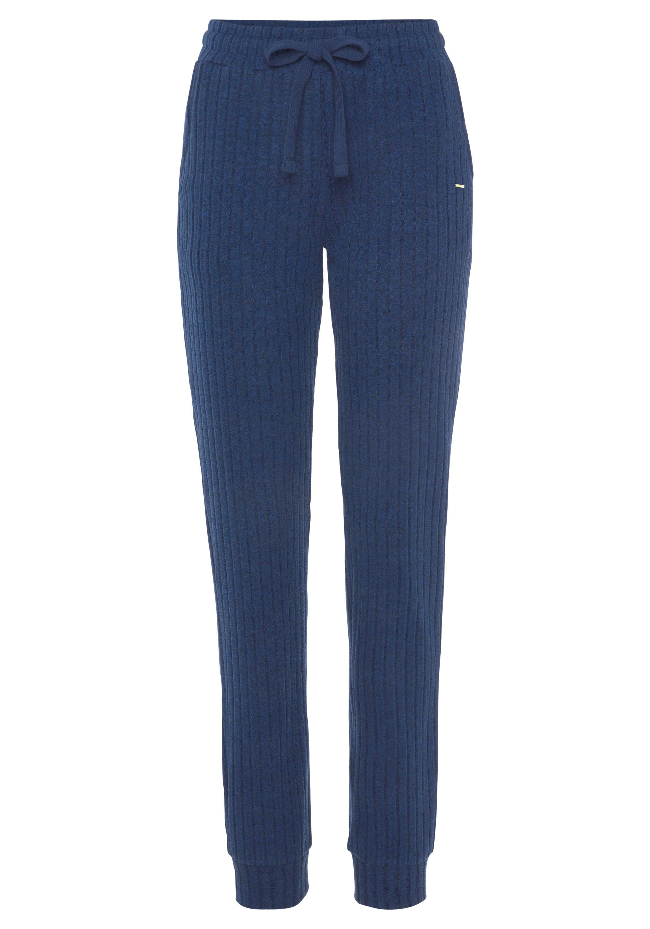 LASCANA Homewearhose Lounge-/ Strickhose mit praktischen Taschen, Loungewear. € 44,99