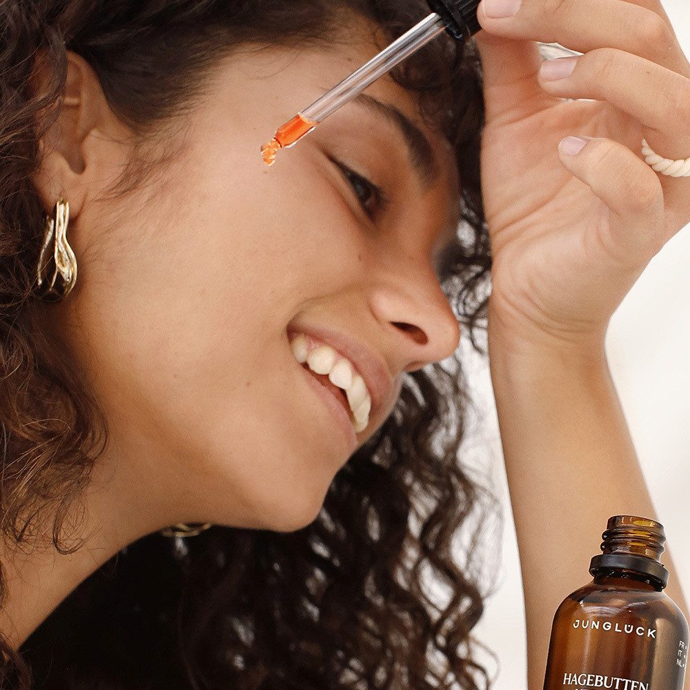 JUNGLÜCK Körperöl BIO Hagebuttenkernöl - Hip Seed Oil, 1-tlg., Regenerierendes Öl für das Gesicht