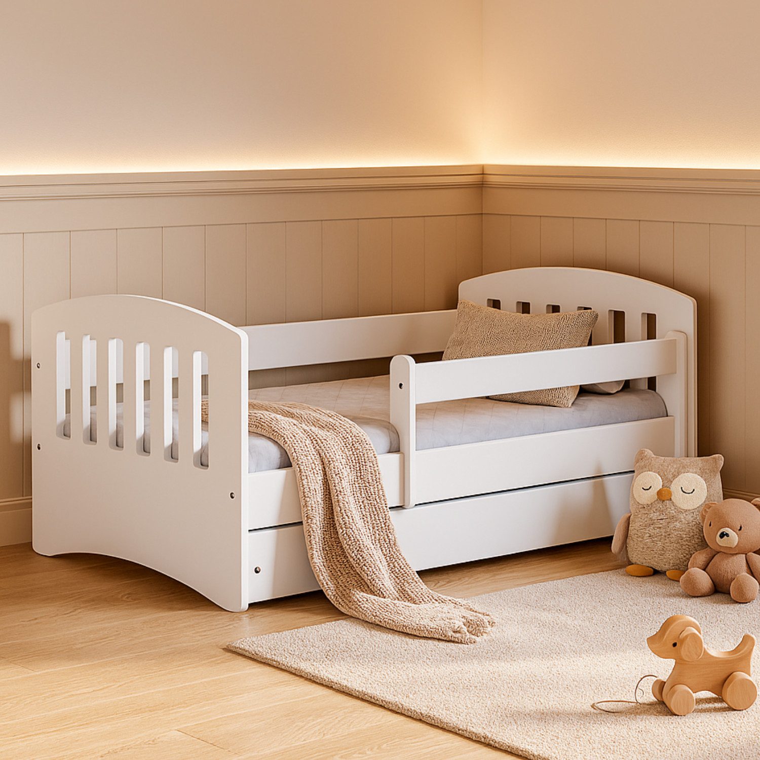 Alavya Home® Kinderbett NOA mit Schublade optional Matratze Erhältlich in 80x140 80x160 80x180 (Kinderbett 80x140 cm mit Schublade, Rausfallschutz & Lattenrost), aus Kiefernholz, modernes weißes Design – perfekt fürs Kinderzimmer