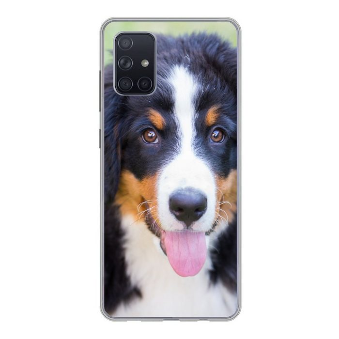MuchoWow Handyhülle Berner Sennenhund auf der grünen Wiese Handyhülle Samsung Galaxy A51 5G Smartphone-Bumper Print Handy
