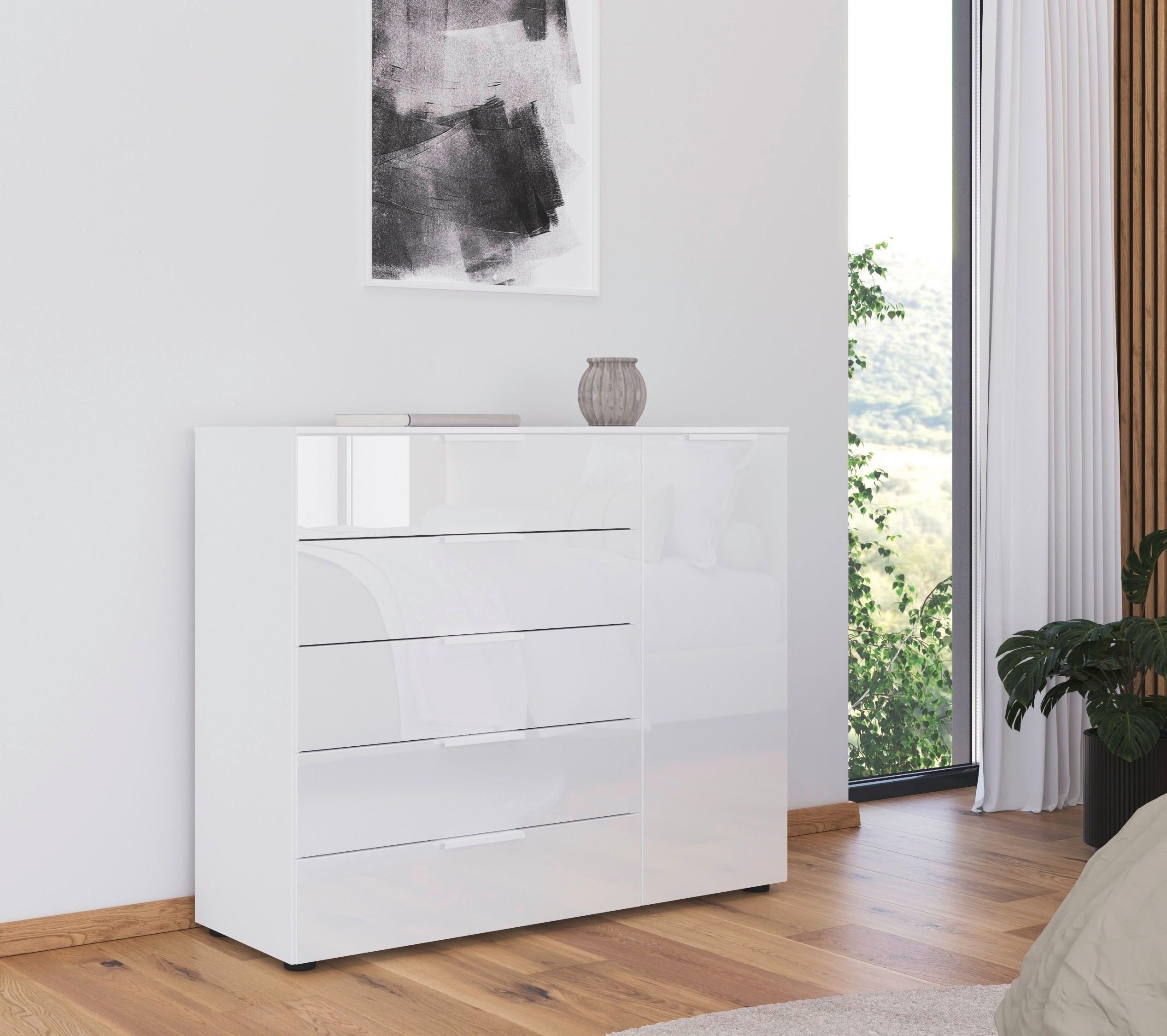 rauch Schubkastenkommode Kommode Türkommode Sideboard Kombikommode FLIPP mit Glasfront (Breite 120 cm mit 2 Einlegeböden), 1-türig mit 5 Schubladen und Soft-Close-Funktion sowie Glasfront