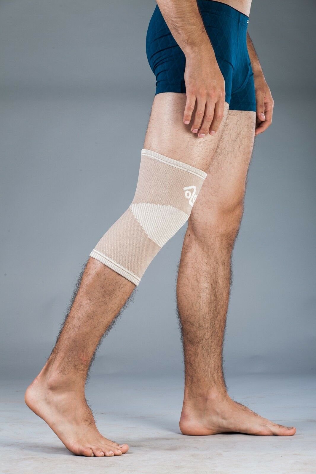 Lorey Medtec Kniebandage KN37001 Kniestütze aus Polyesterfasern mit Nanopartikel-Veredelung