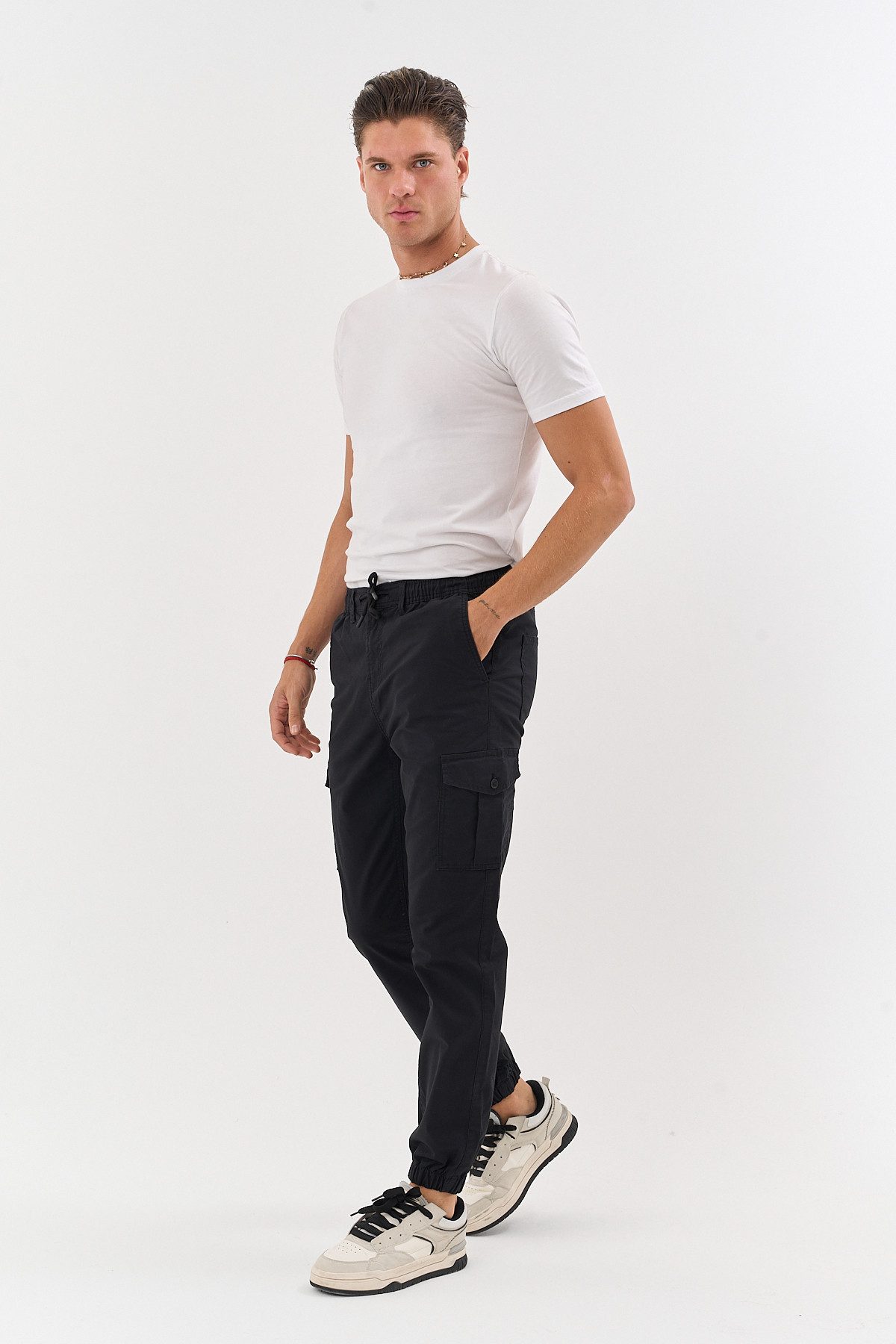 COMEOR Cargohose Herren Stretch Relaxed Fit mit 6 Taschen und Kordelzug Elastischer Beinabschluss, Kordelzug am Bund, Hoher Tragekomfort