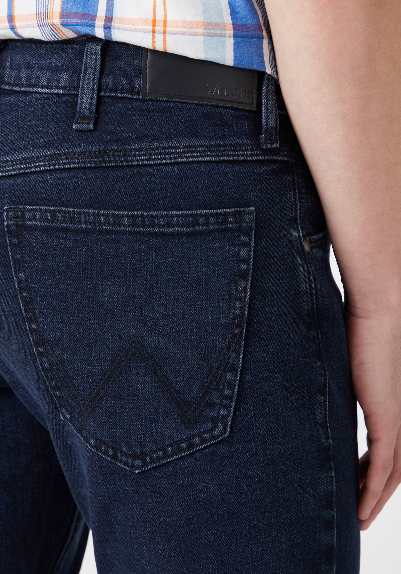 Regular-fit-Jeans Wrangler blue-black Regular Authentic