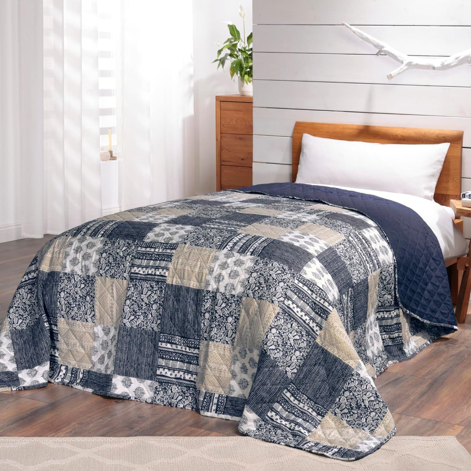 Delindo Lifestyle Bettüberwurf Tagesdecke Mellow, patchwork blau, wattiert, günstig online kaufen