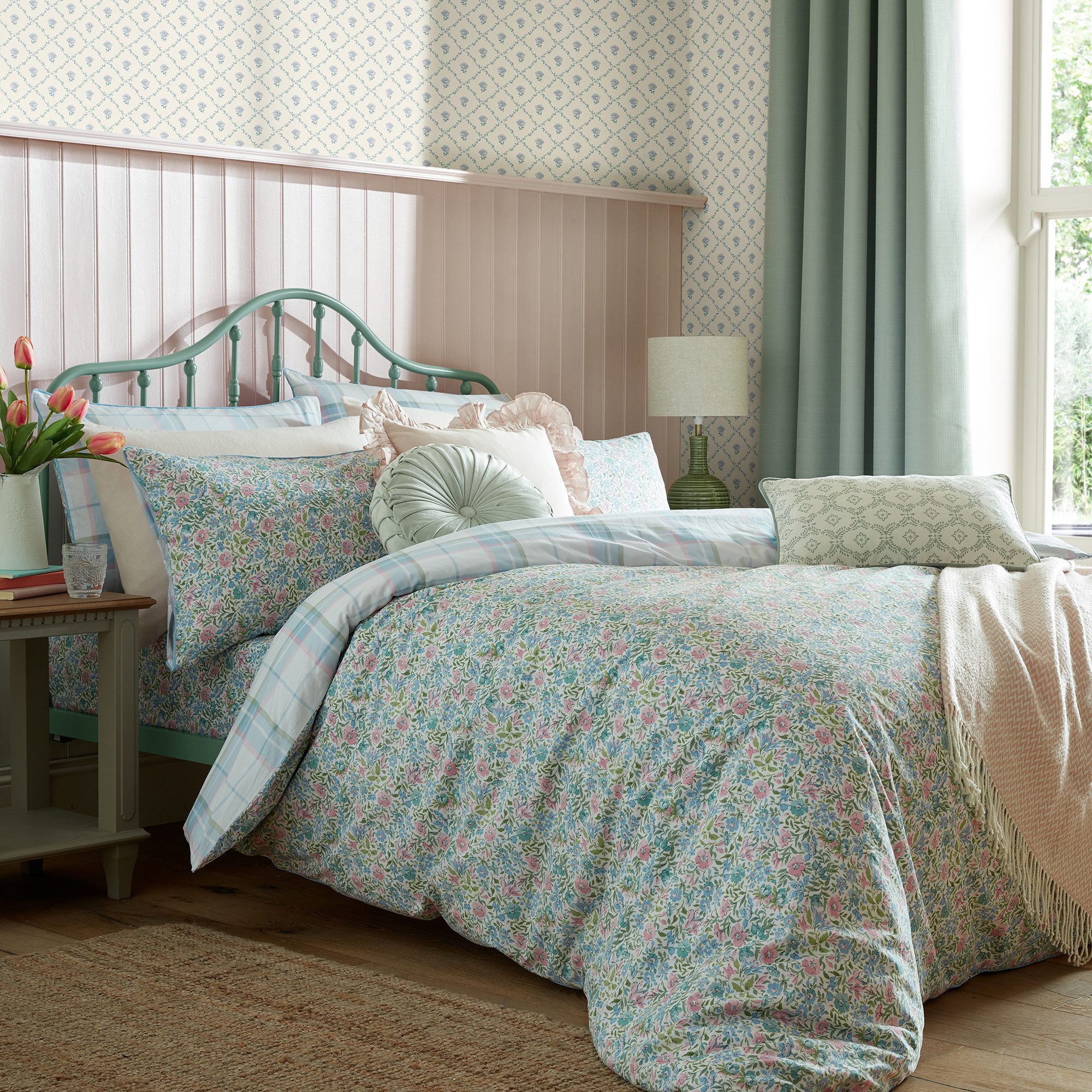LAURA ASHLEY Wendebettwäsche Sherston, aus Baumwoll Satin, Satin, 3 teilig, mit floralem Muster, inkl 2 Kissenbezüge