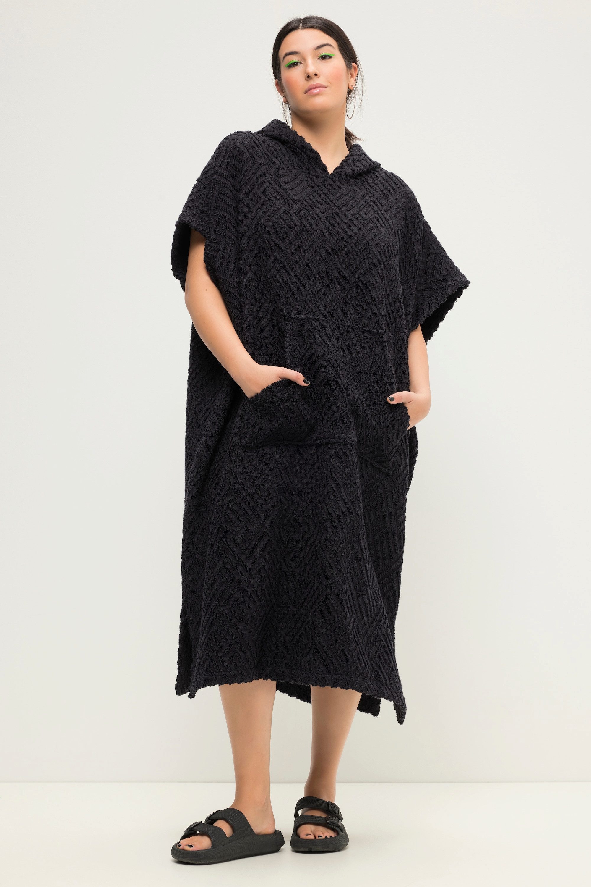 STUDIO UNTOLD Sommerkleid Badeponcho Boxy Shape Frottee Kapuze mehr