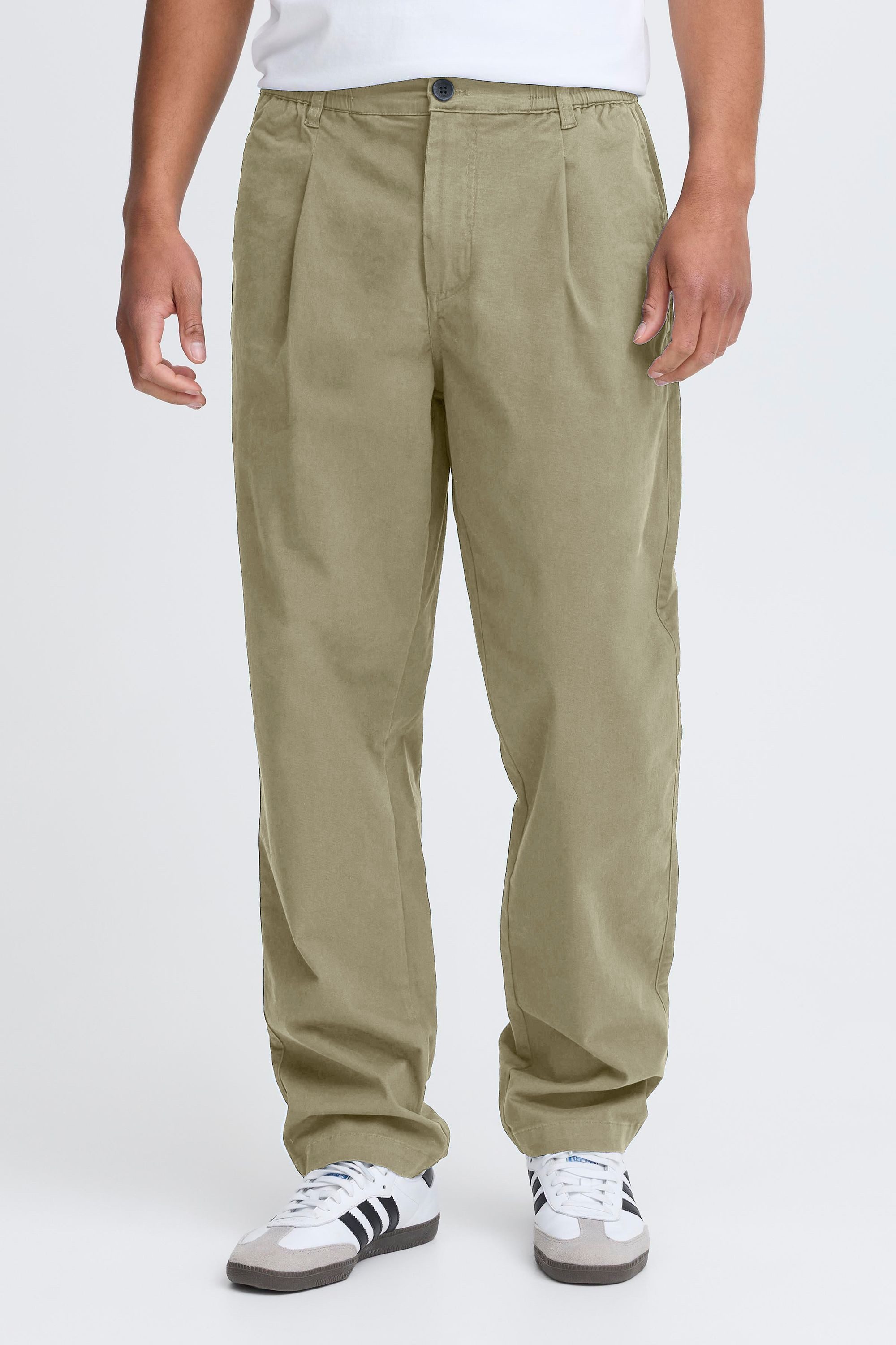 !Solid Chinohose SDLIAM PLEAT ELAST. modische günstig online kaufen