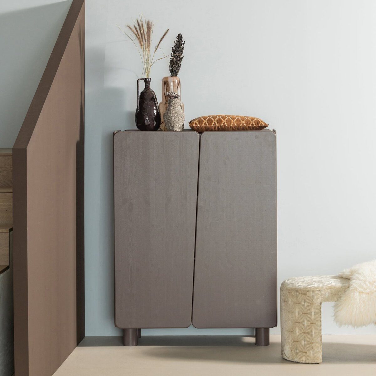 WOOOD Highboard Root - Kiefernholz Truffel Braun, 100 cm, Freundliche abgerundete Ecken